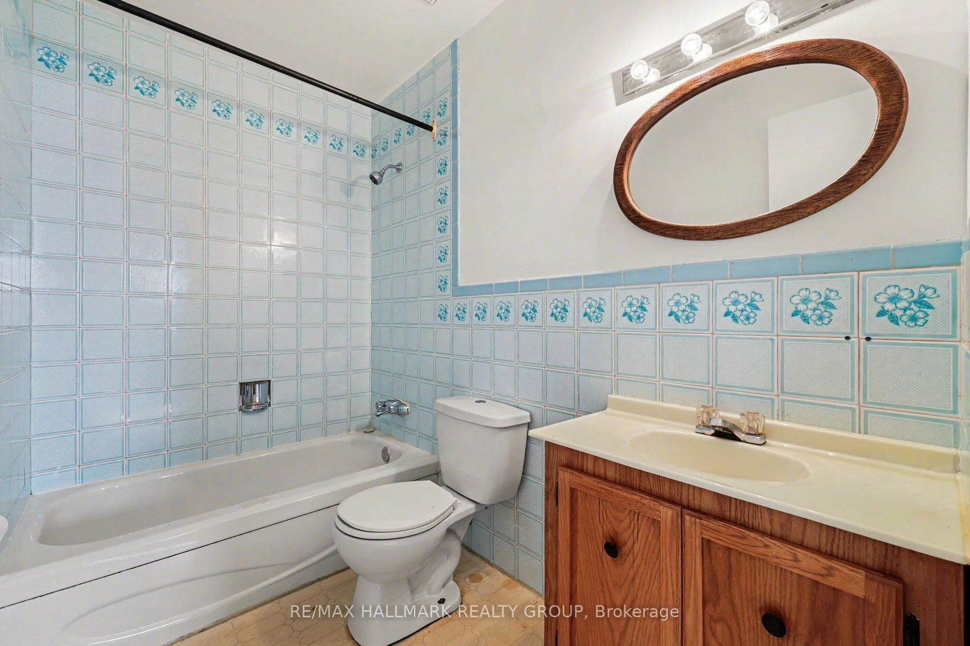 Photo 9 of 31 Dundegan Drive, Ottawa, Kanata - Glencairn/Hazeldean — HOMEH