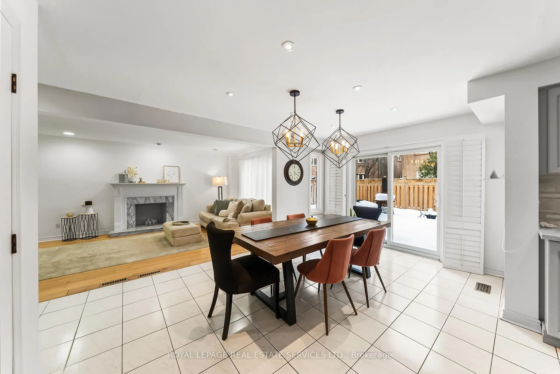 Photo 13 of 27 Savoy Crescent, Vaughan, Beverley Glen — HOMEH