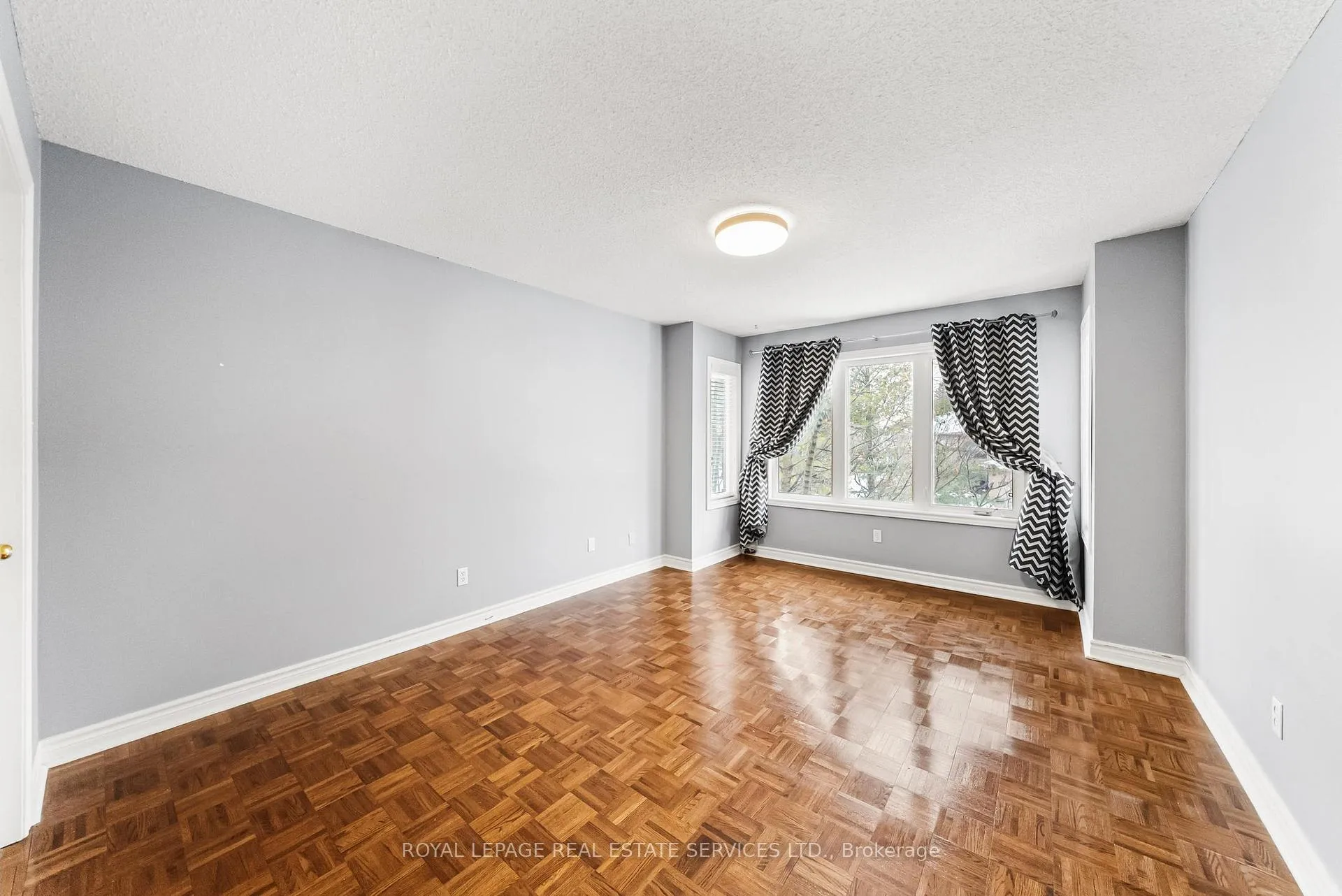 Photo 29 of 27 Savoy Crescent, Vaughan, Beverley Glen — HOMEH