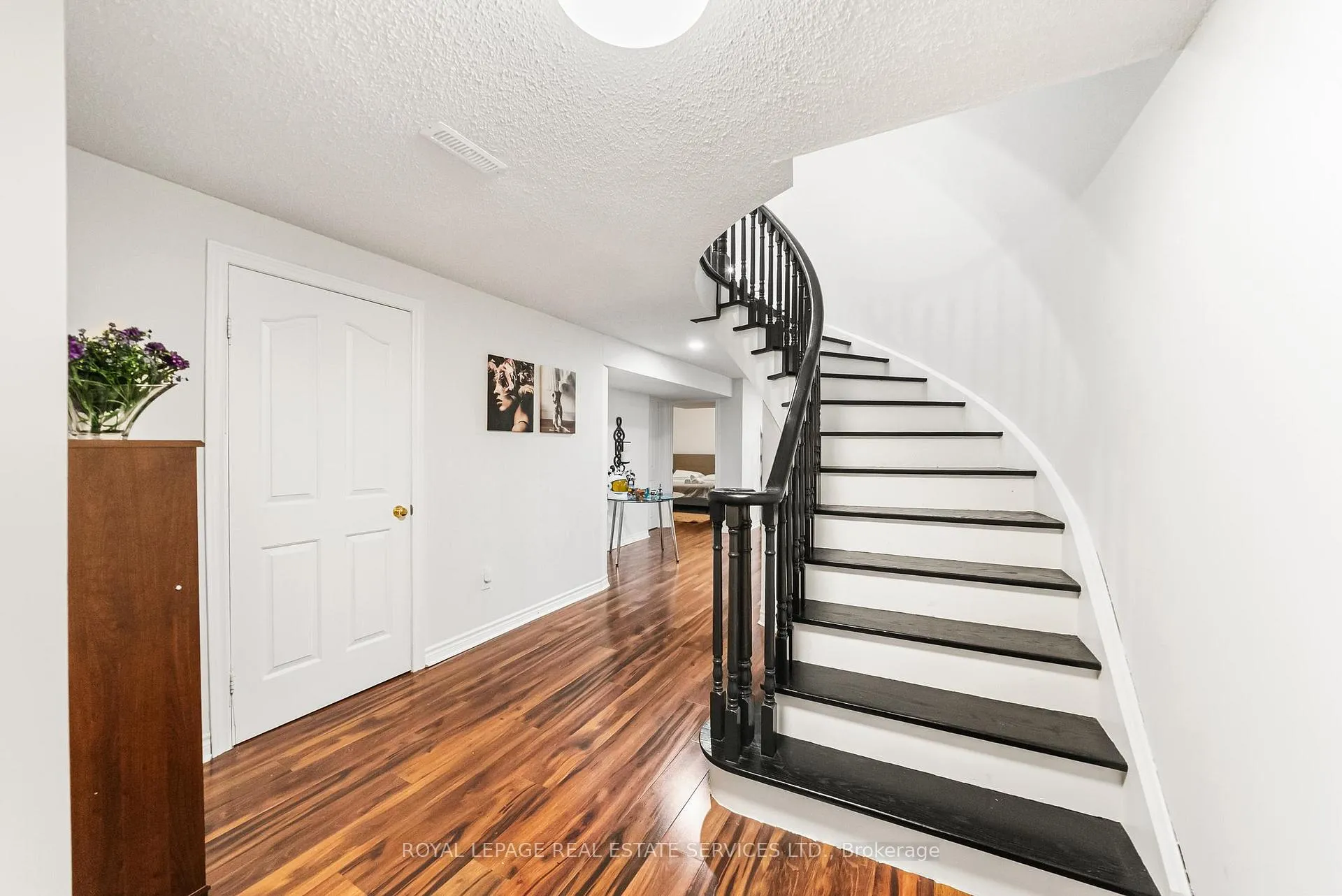 Photo 32 of 27 Savoy Crescent, Vaughan, Beverley Glen — HOMEH