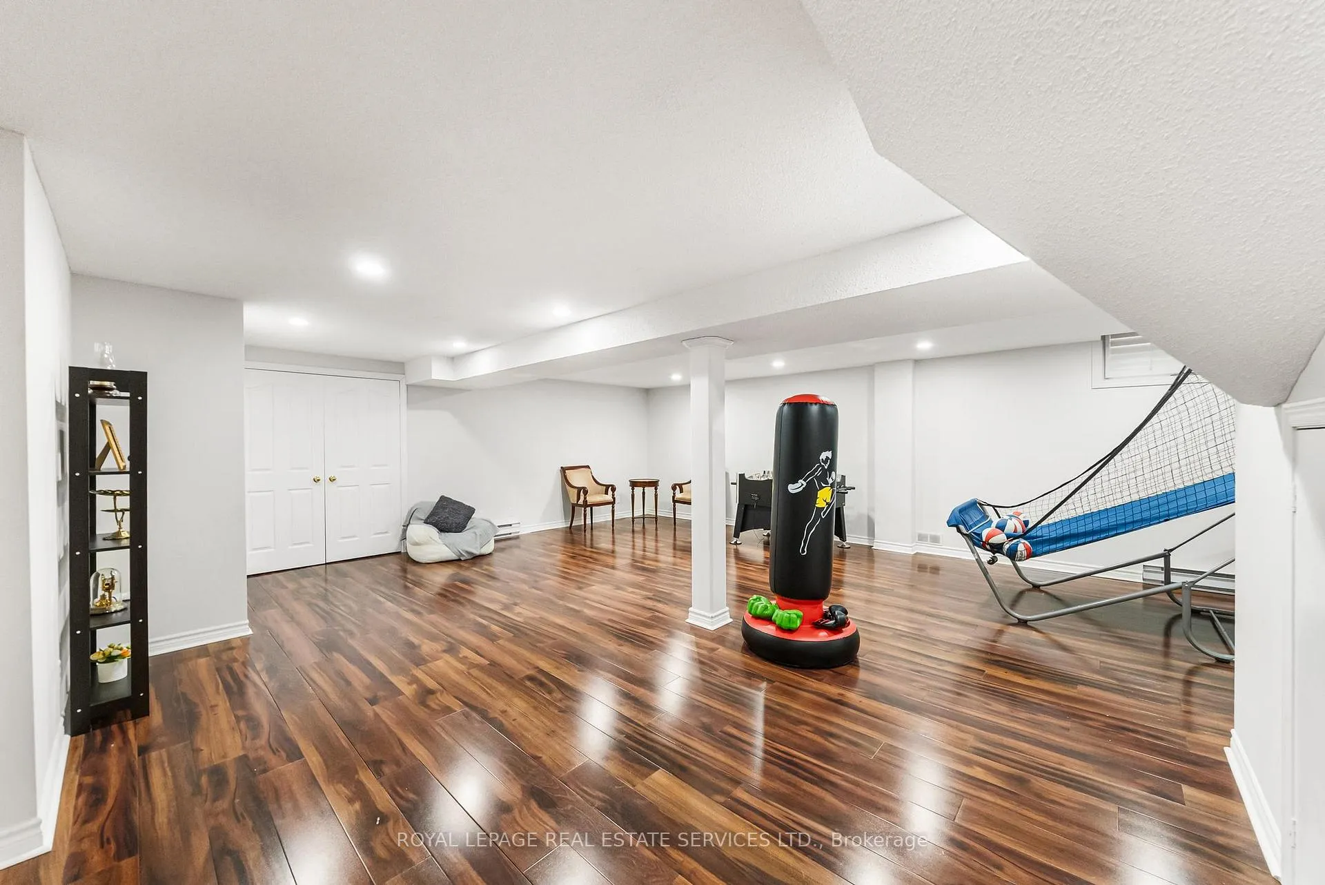 Photo 33 of 27 Savoy Crescent, Vaughan, Beverley Glen — HOMEH
