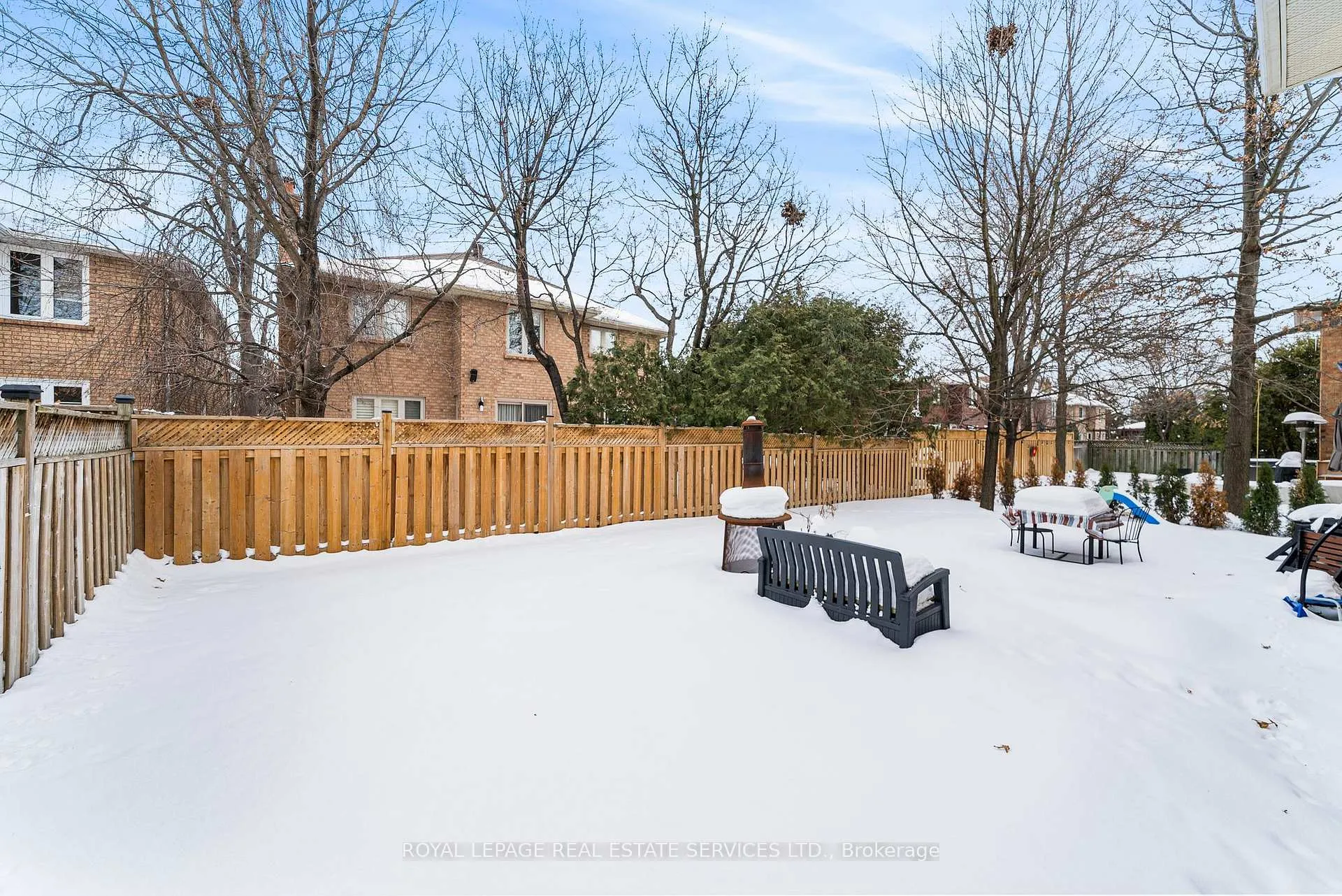 Photo 38 of 27 Savoy Crescent, Vaughan, Beverley Glen — HOMEH