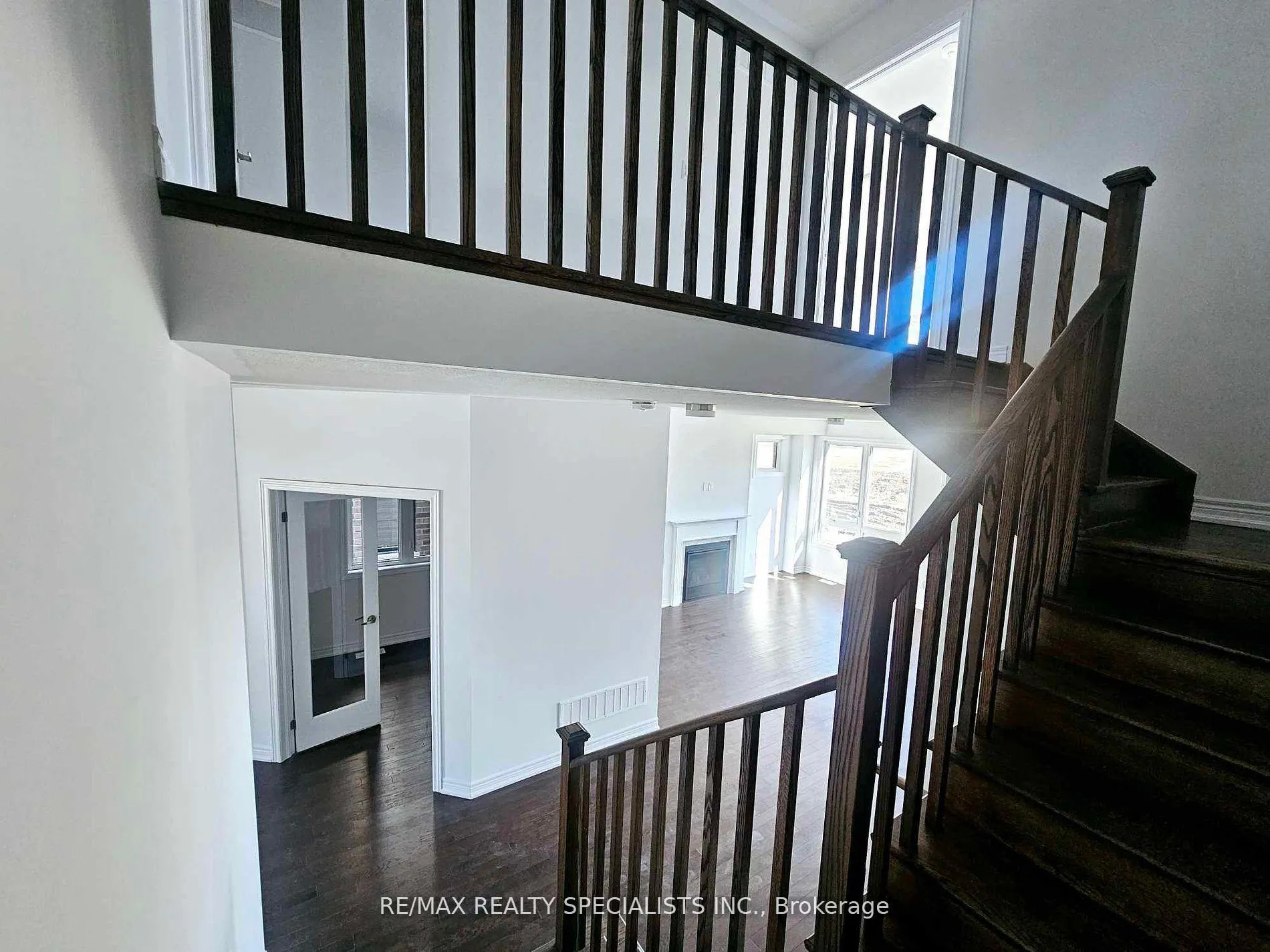 Photo 5 of 7 Abbey Crescent, Barrie, Painswick South — HOMEH