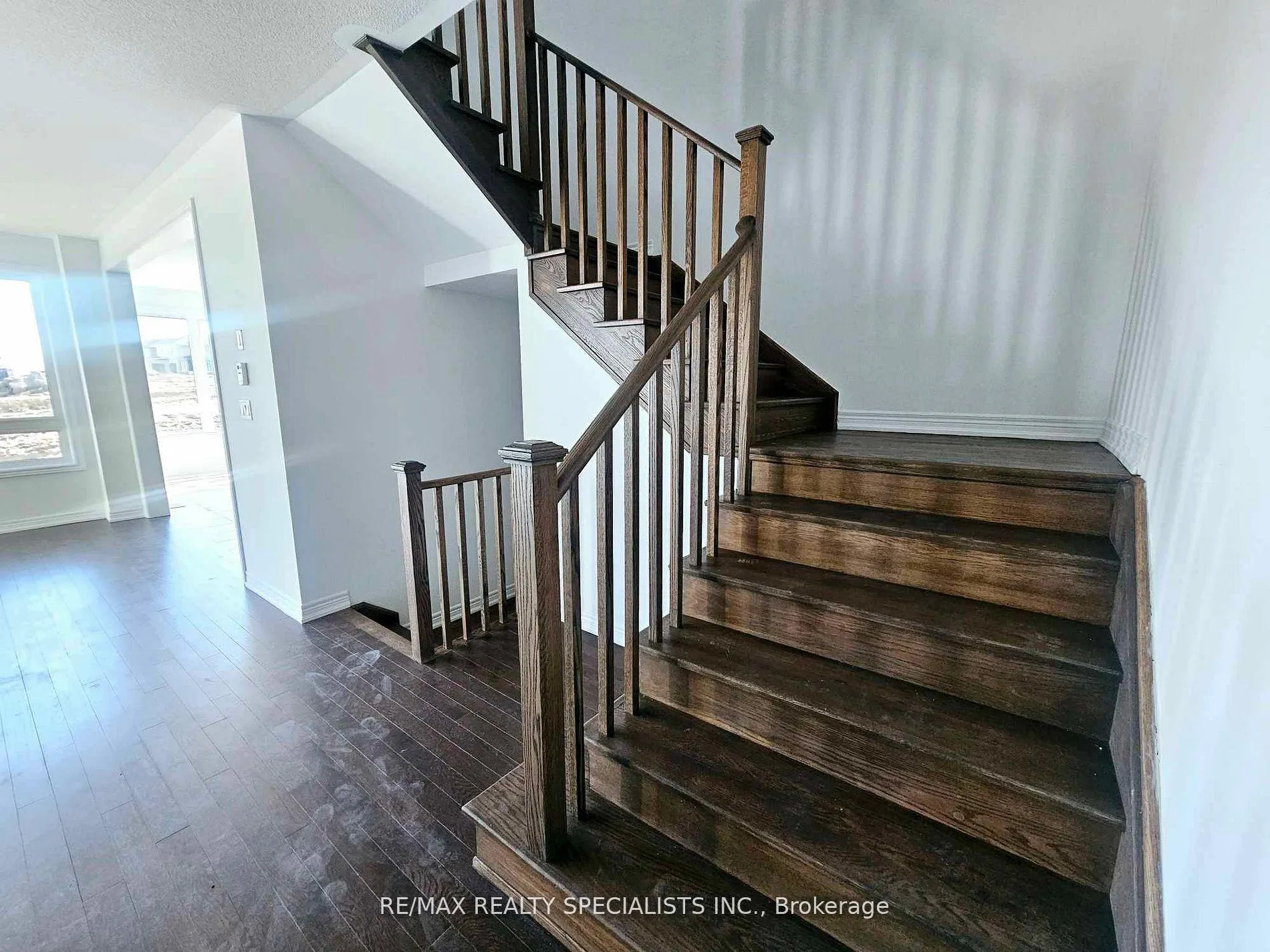 Photo 37 of 7 Abbey Crescent, Barrie, Painswick South — HOMEH