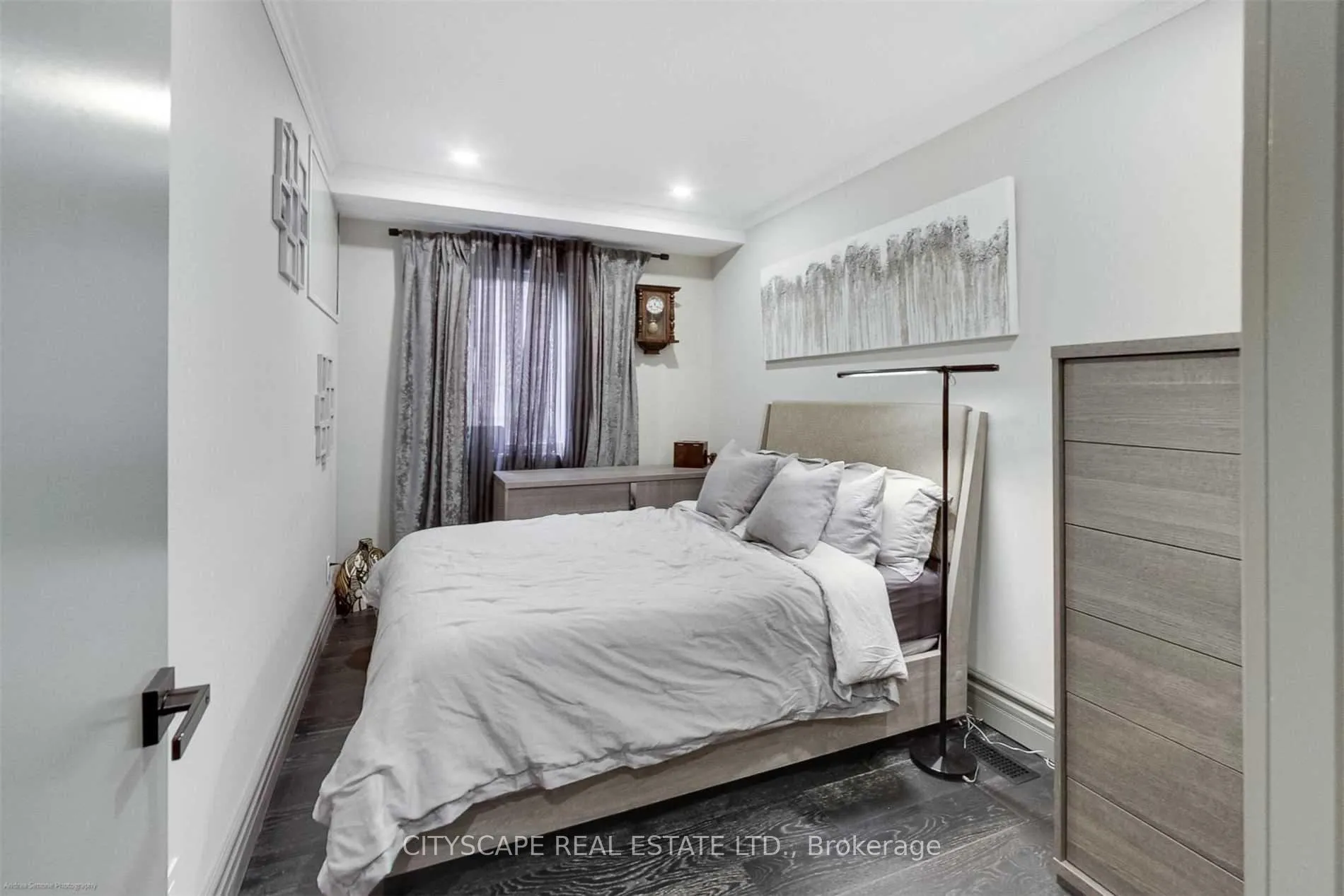 Photo 5 of Unit Main, 66 Scarboro Beach Boulevard, Toronto, The Beaches — HOMEH