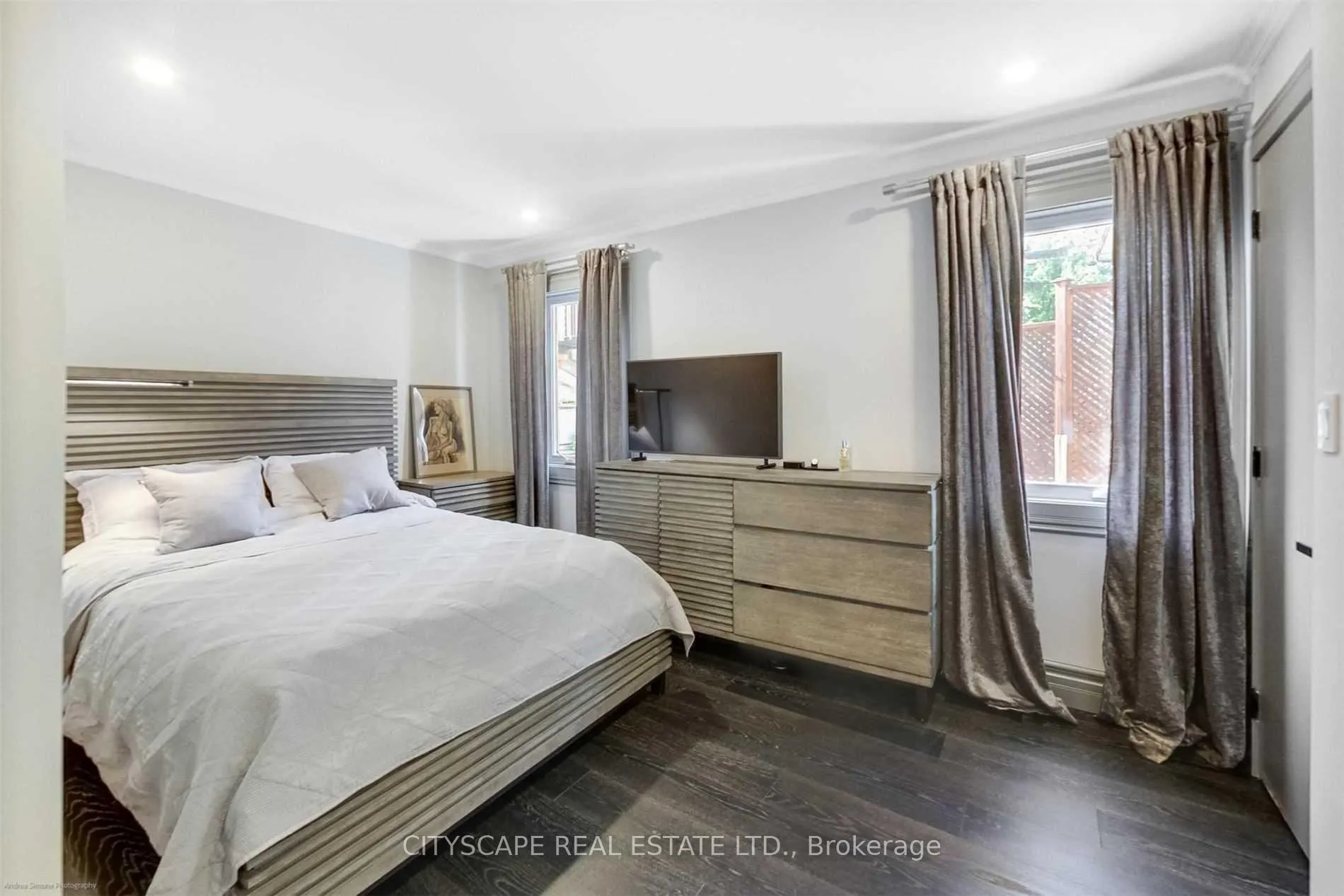 Photo 7 of Unit Main, 66 Scarboro Beach Boulevard, Toronto, The Beaches — HOMEH