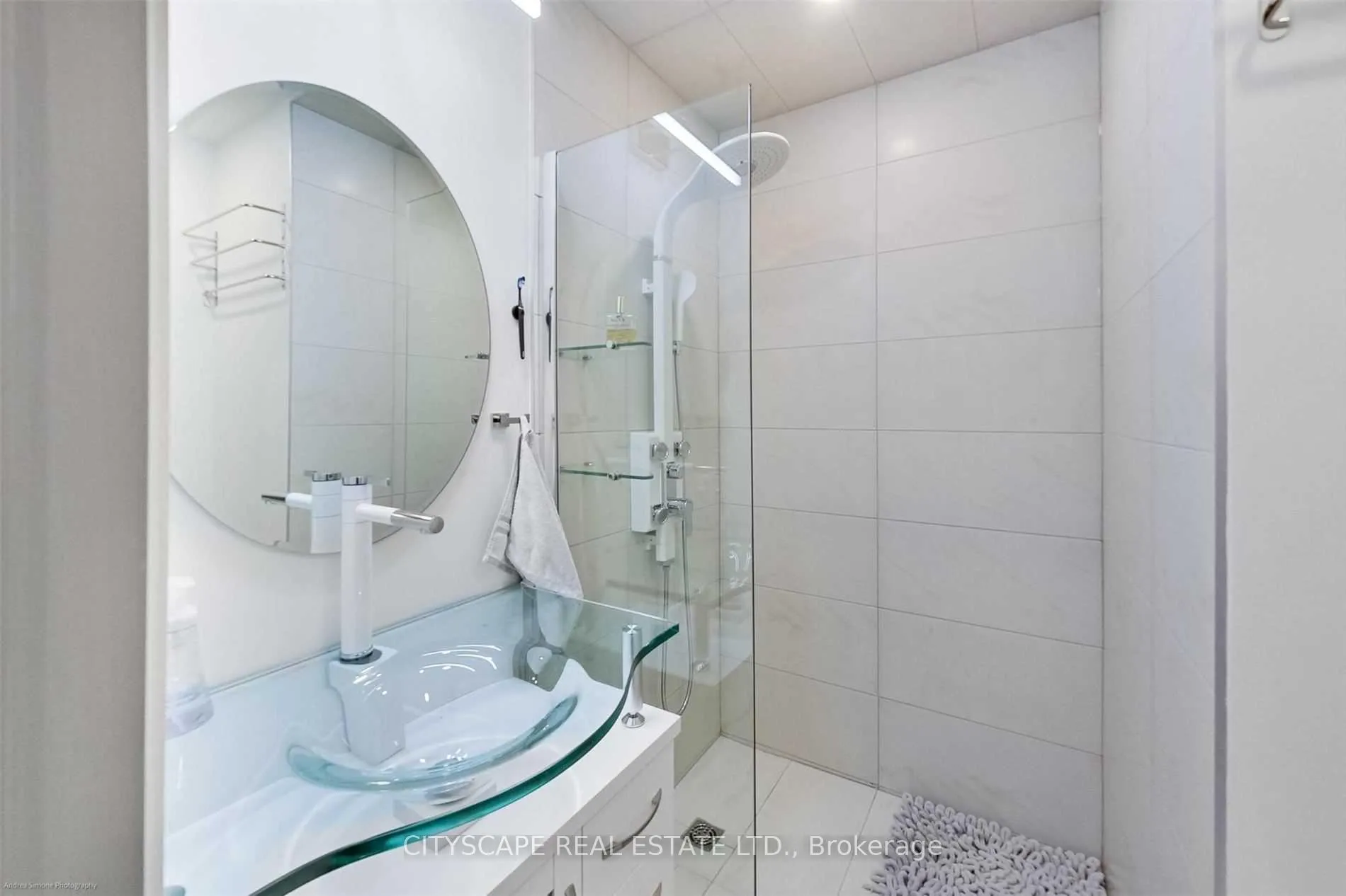 Photo 9 of Unit Main, 66 Scarboro Beach Boulevard, Toronto, The Beaches — HOMEH
