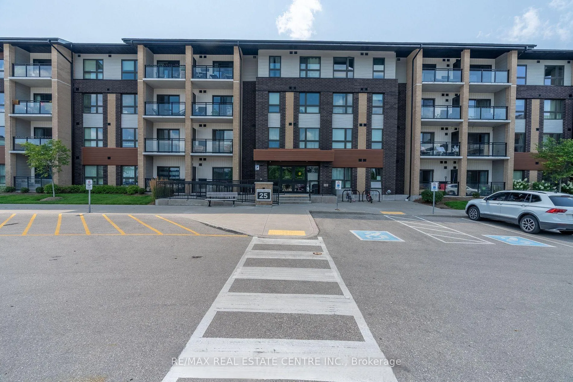 Photo 1 of Unit LL14, 25 Kay Crescent, Guelph, Pineridge/Westminster Woods — HOMEH