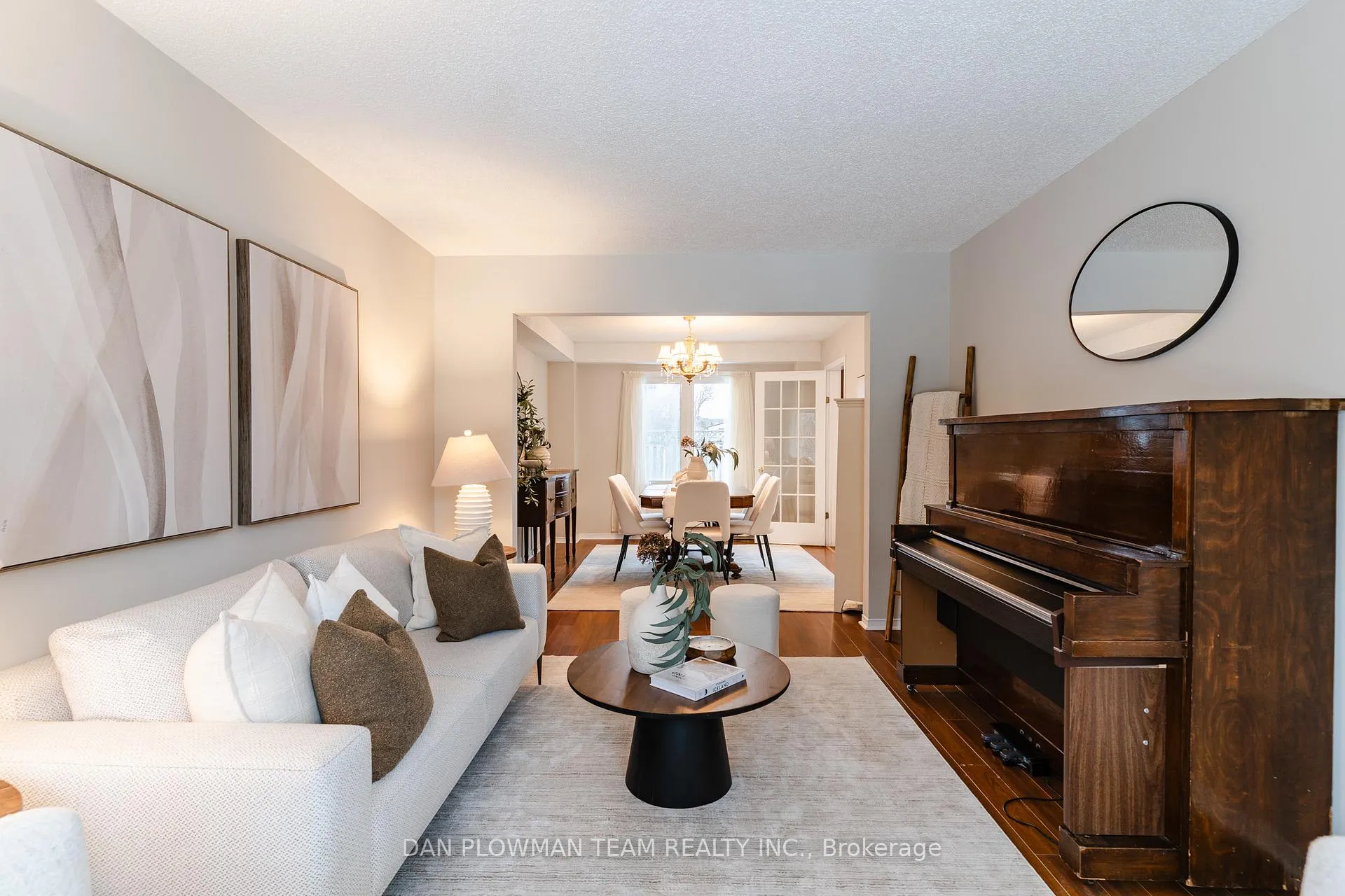 Photo 10 of 908 White Ash Drive, Whitby, Williamsburg — HOMEH