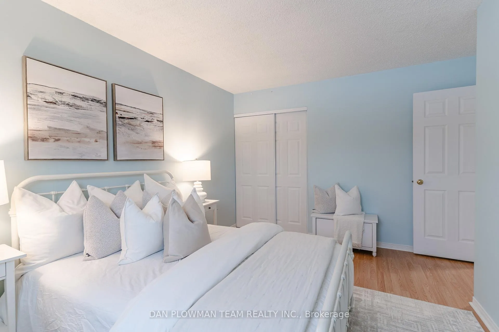 Photo 33 of 908 White Ash Drive, Whitby, Williamsburg — HOMEH