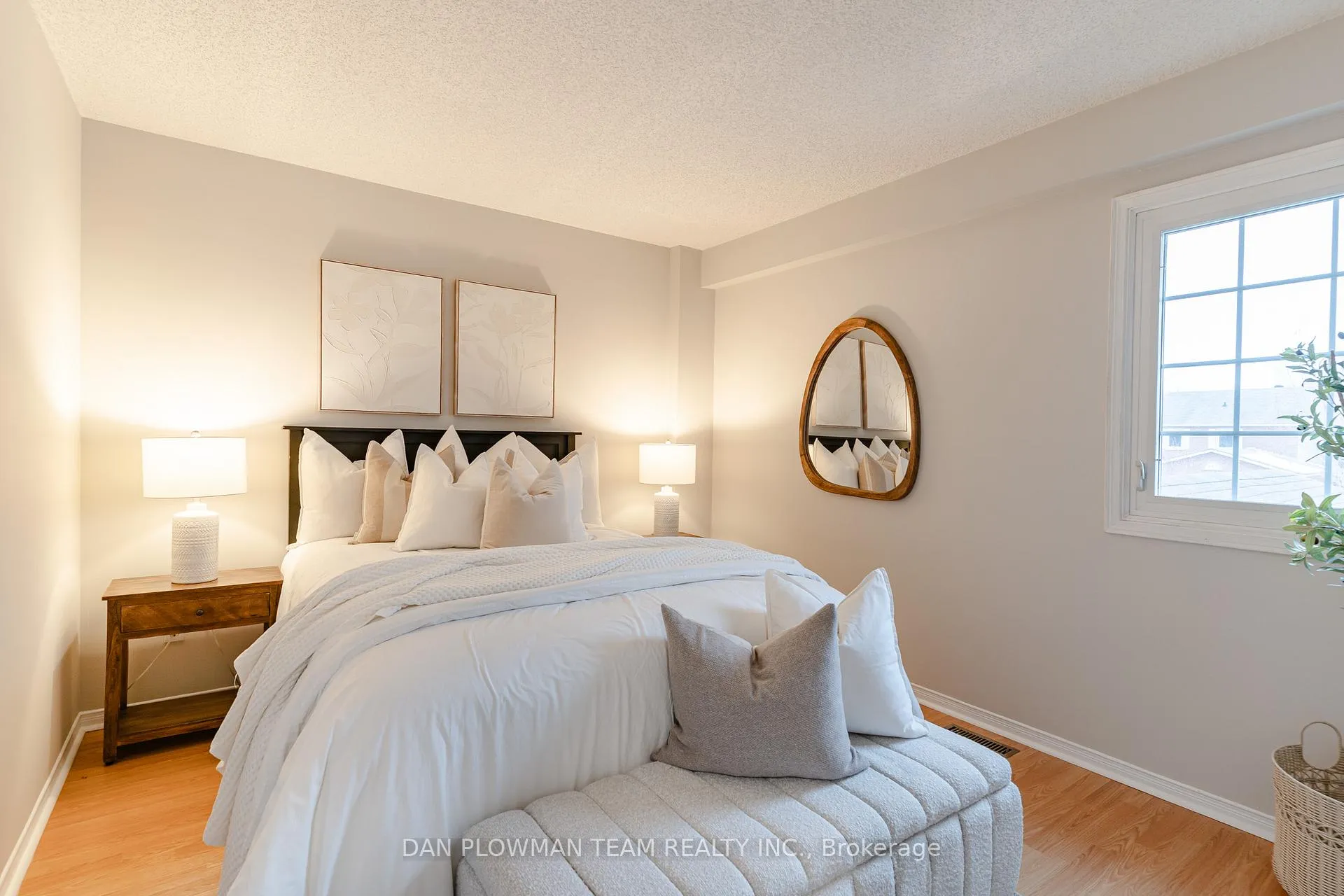 Photo 34 of 908 White Ash Drive, Whitby, Williamsburg — HOMEH