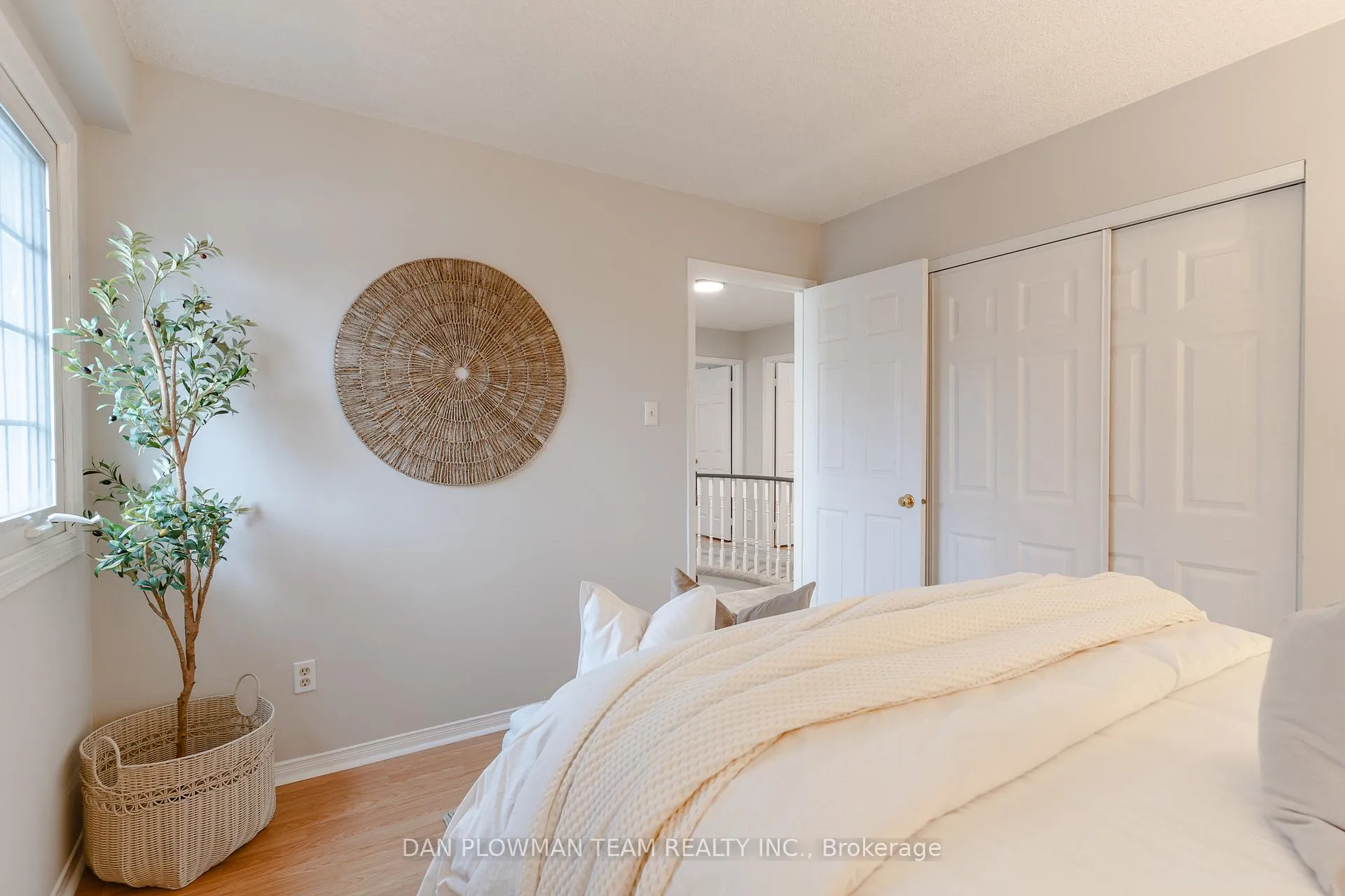 Photo 35 of 908 White Ash Drive, Whitby, Williamsburg — HOMEH
