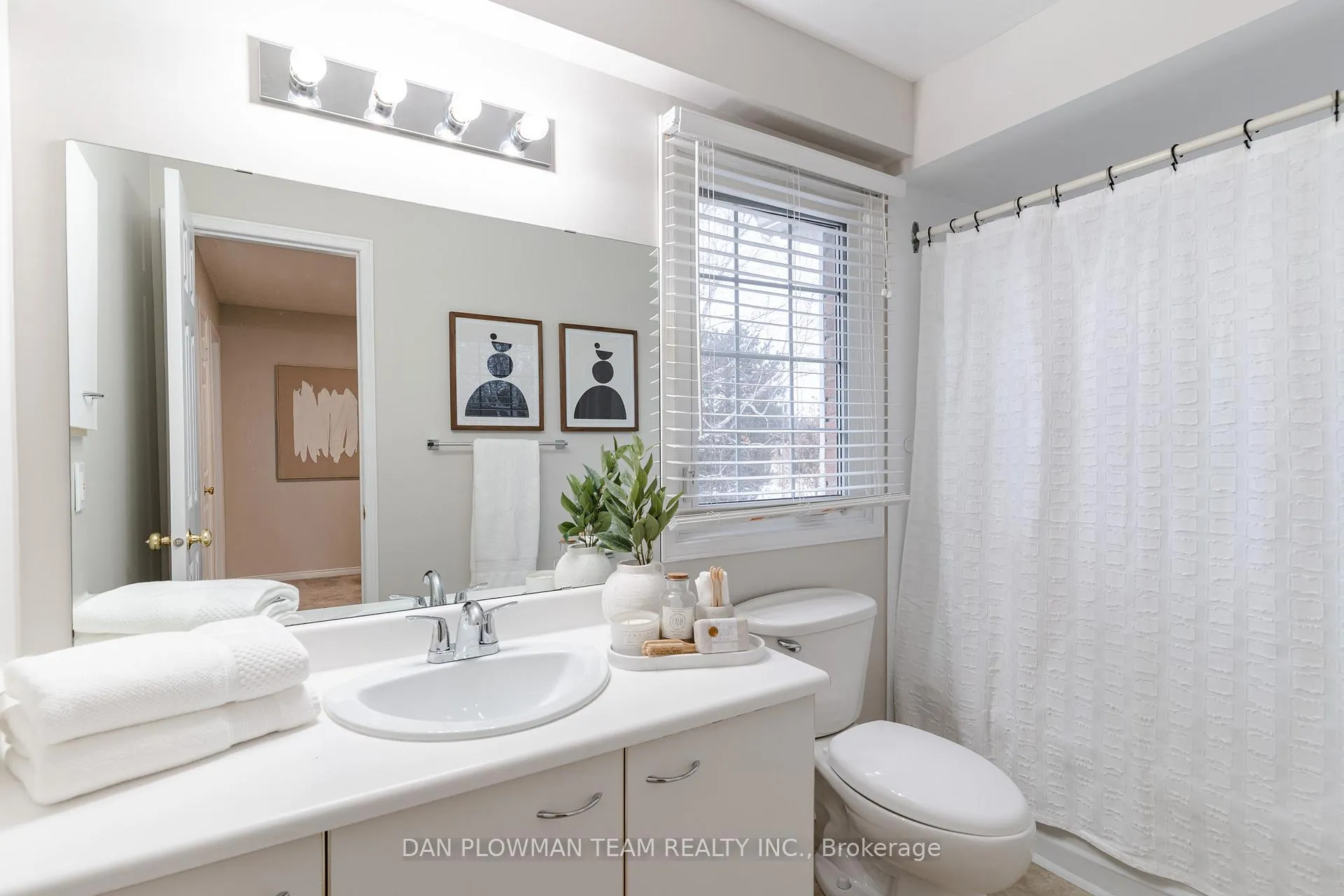 Photo 36 of 908 White Ash Drive, Whitby, Williamsburg — HOMEH