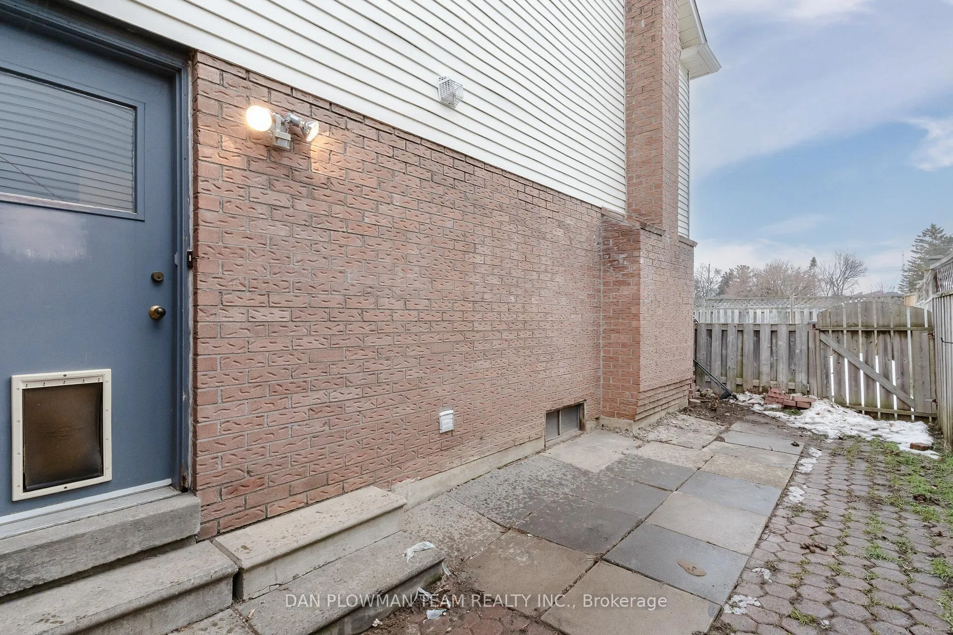 Photo 37 of 908 White Ash Drive, Whitby, Williamsburg — HOMEH