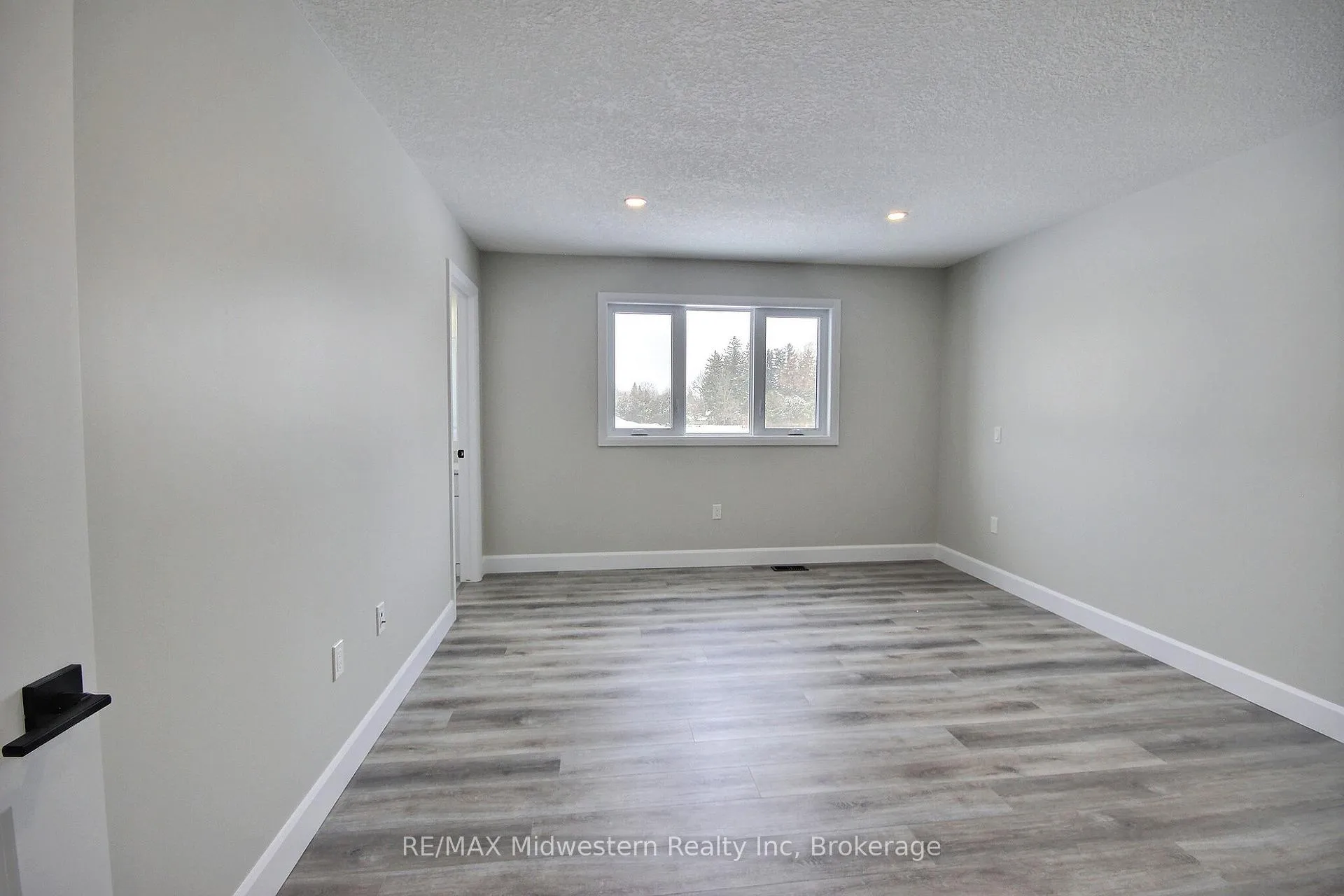 Photo 6 of 14 Roberts Street N, Huron East, Seaforth — HOMEH