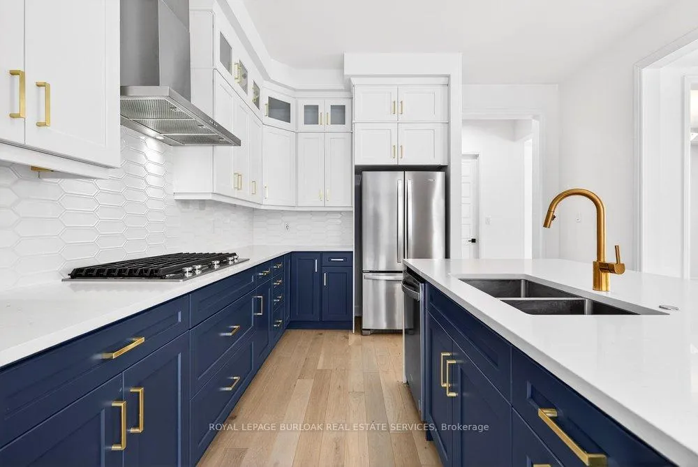 Photo 17 of 1404 Lynx Gardens, Oakville, Joshua Meadows — HOMEH
