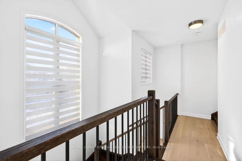 Photo 27 of 1404 Lynx Gardens, Oakville, Joshua Meadows — HOMEH