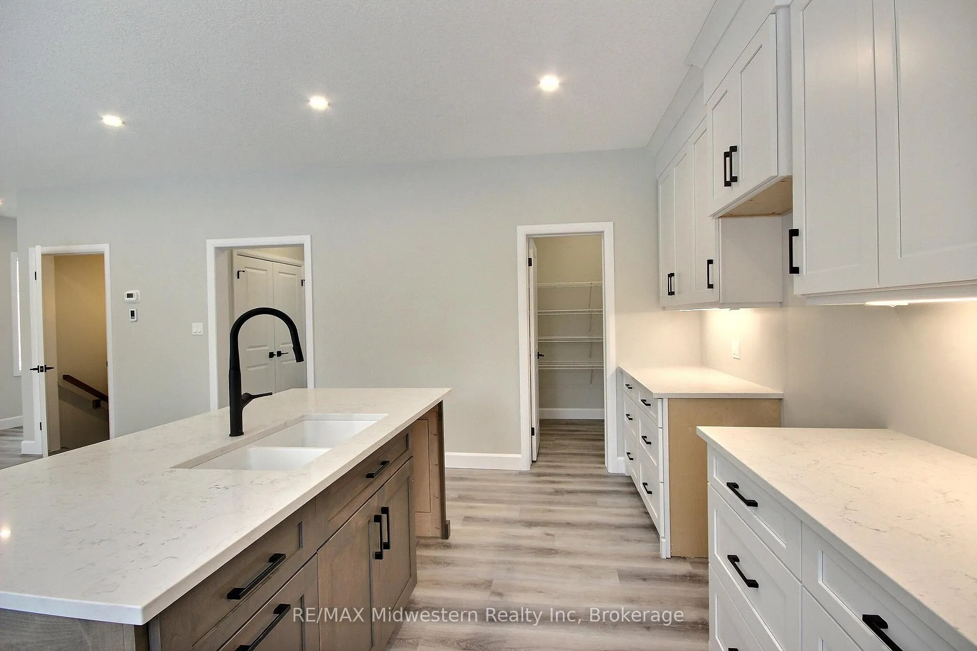 Photo 4 of 16 Roberts Street N, Huron East, Seaforth — HOMEH