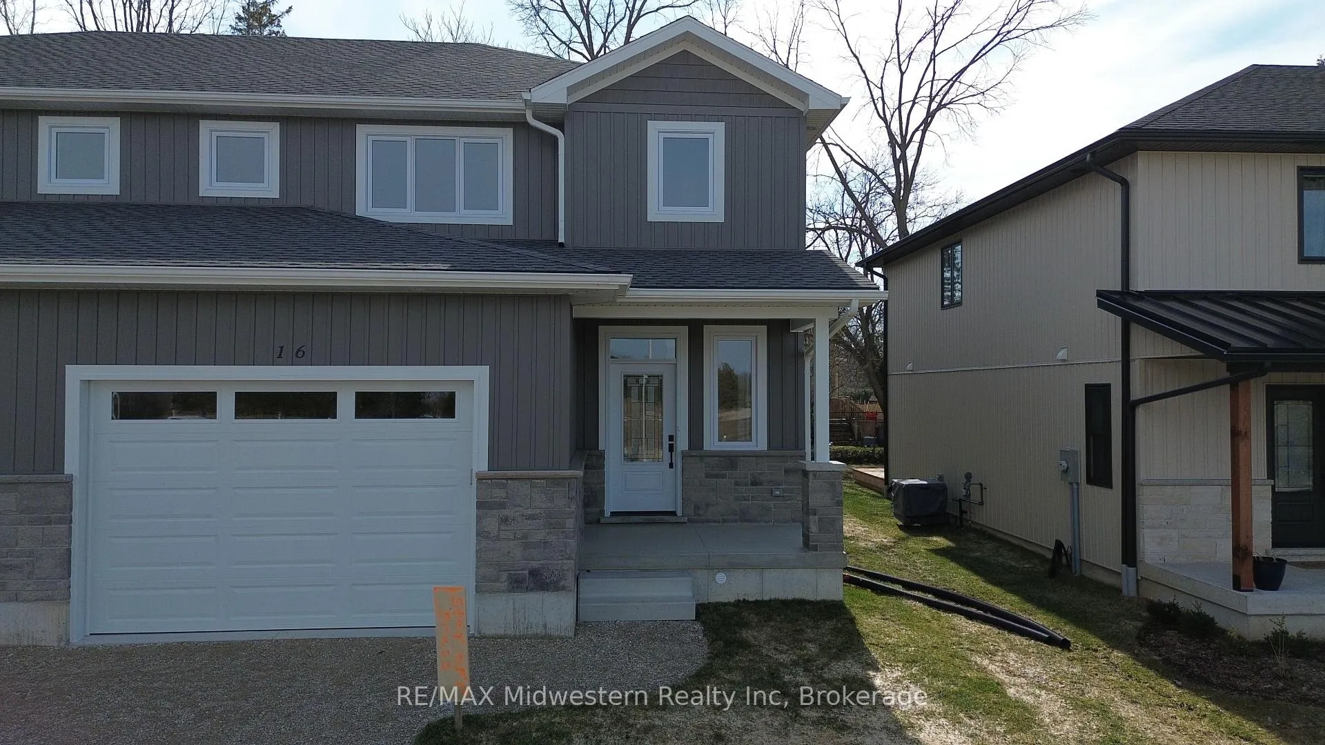 Photo 13 of 16 Roberts Street N, Huron East, Seaforth — HOMEH