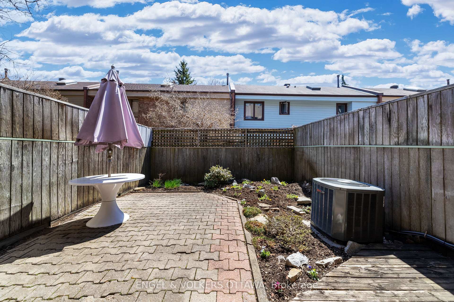 Photo 35 of 306 Cathcart Street, Ottawa, Lower Town — HOMEH
