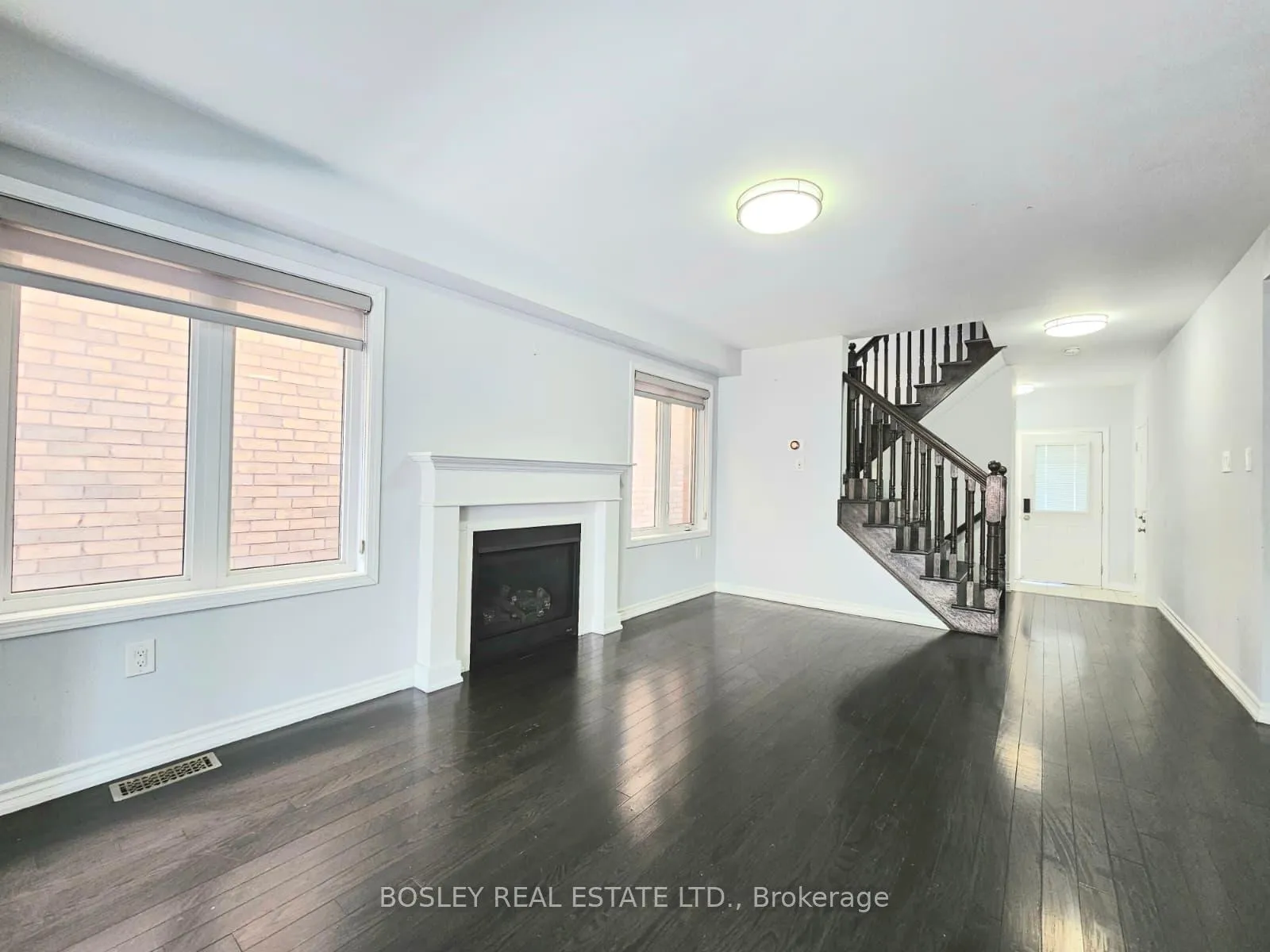 Photo 8 of 30 Billiter Road, Brampton, Northwest Brampton — HOMEH