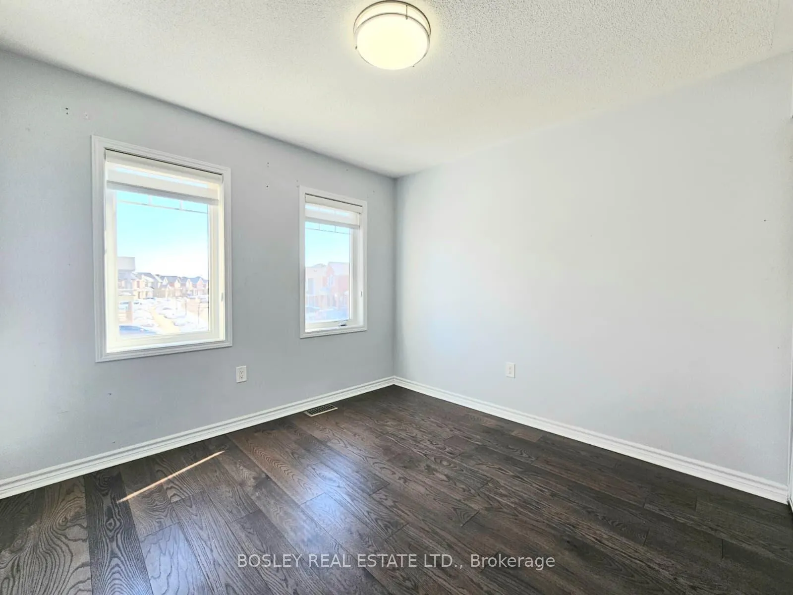 Photo 15 of 30 Billiter Road, Brampton, Northwest Brampton — HOMEH