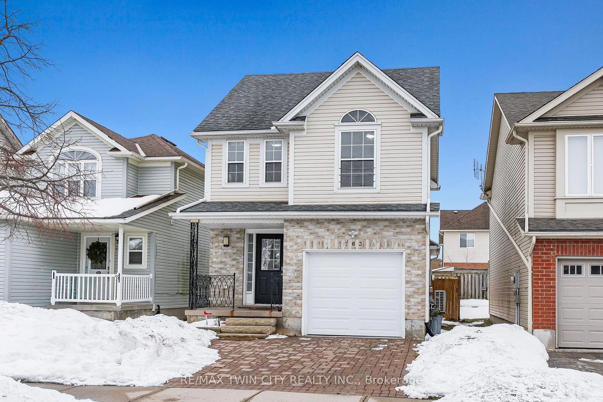 Photo 3 of 763 Angler Way, Waterloo — HOMEH