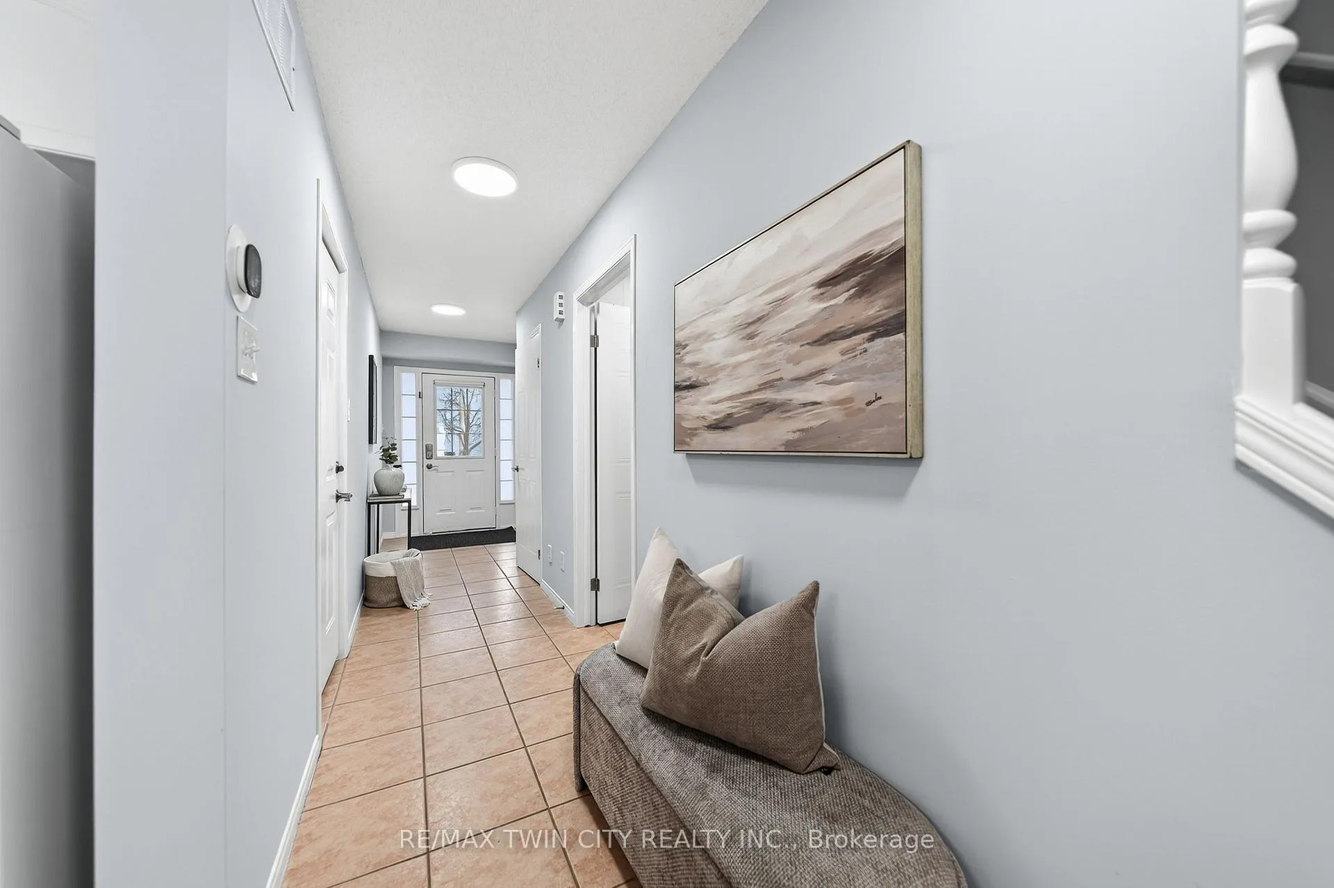 Photo 4 of 763 Angler Way, Waterloo — HOMEH