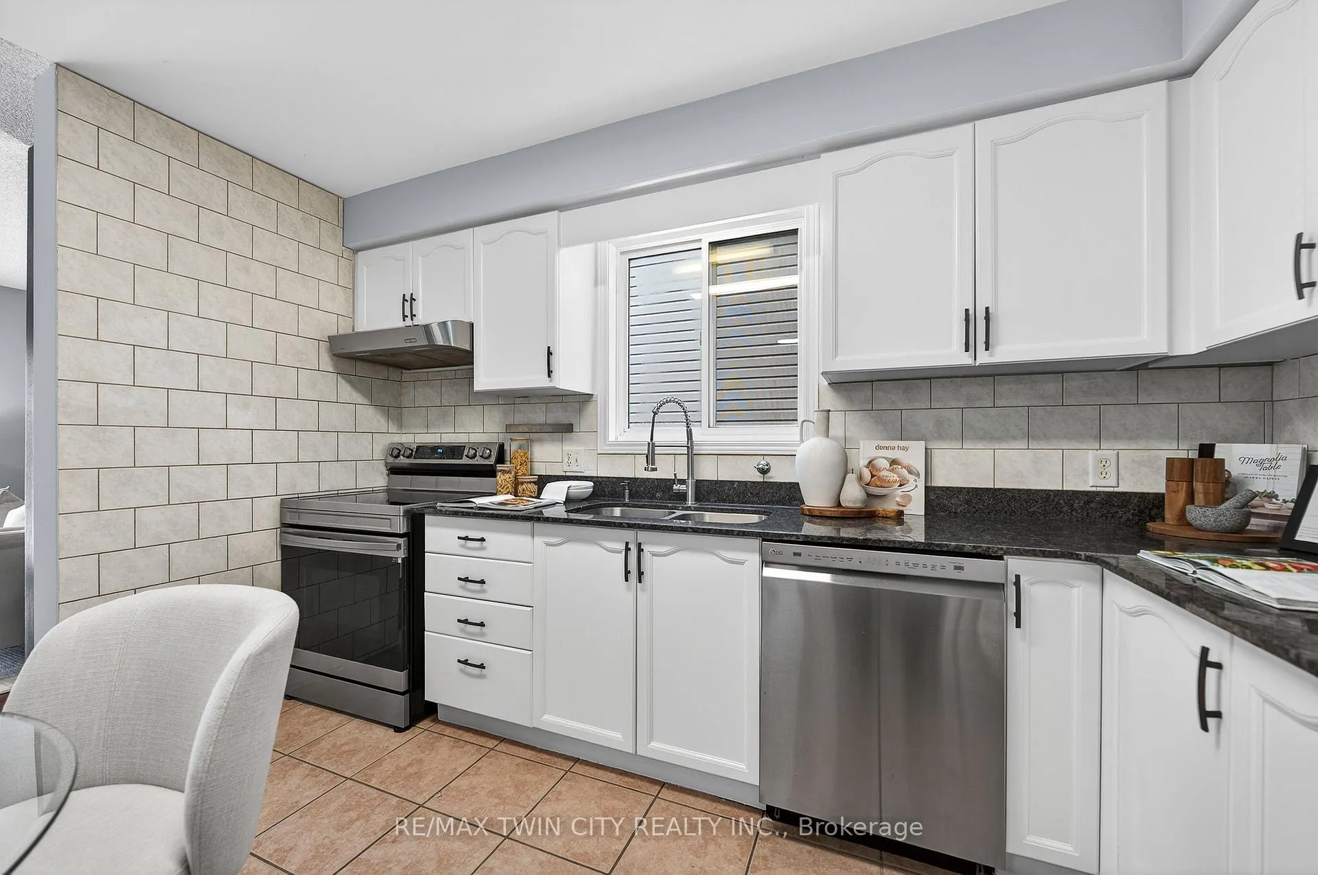 Photo 15 of 763 Angler Way, Waterloo — HOMEH