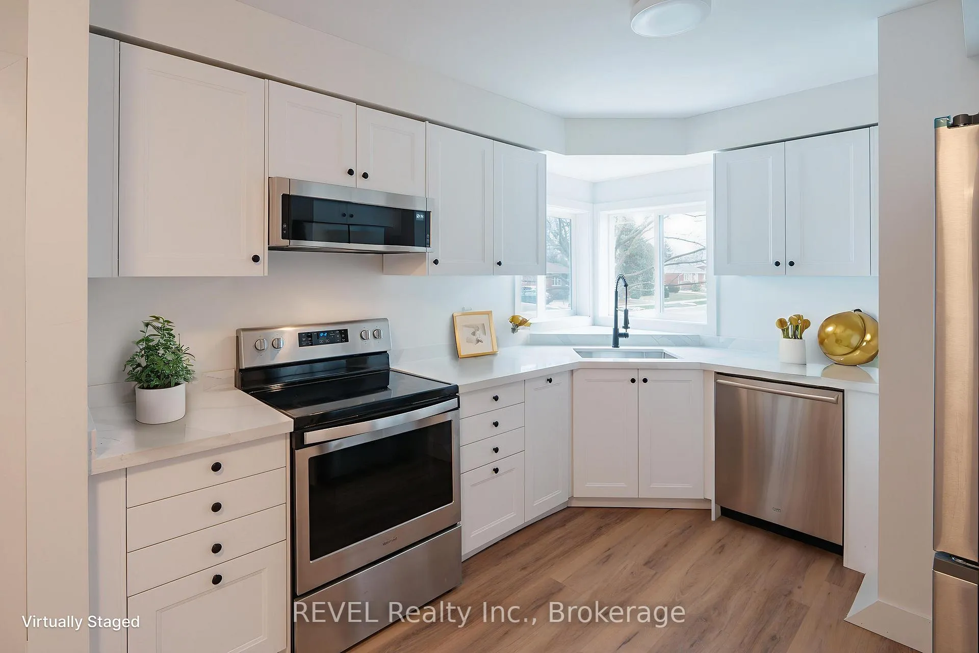 Photo 4 of Unit Upper, 2137 Mount Forest Drive, Burlington, Mountainside — HOMEH