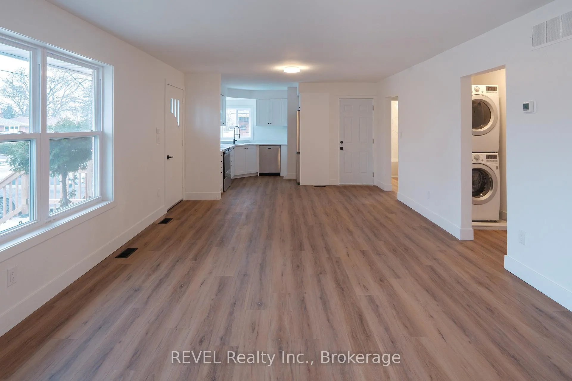 Photo 13 of Unit Upper, 2137 Mount Forest Drive, Burlington, Mountainside — HOMEH