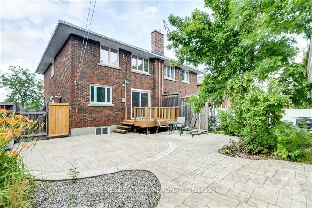 Photo 2 of 676 Hastings Avenue, Ottawa, Elmvale Acres — HOMEH