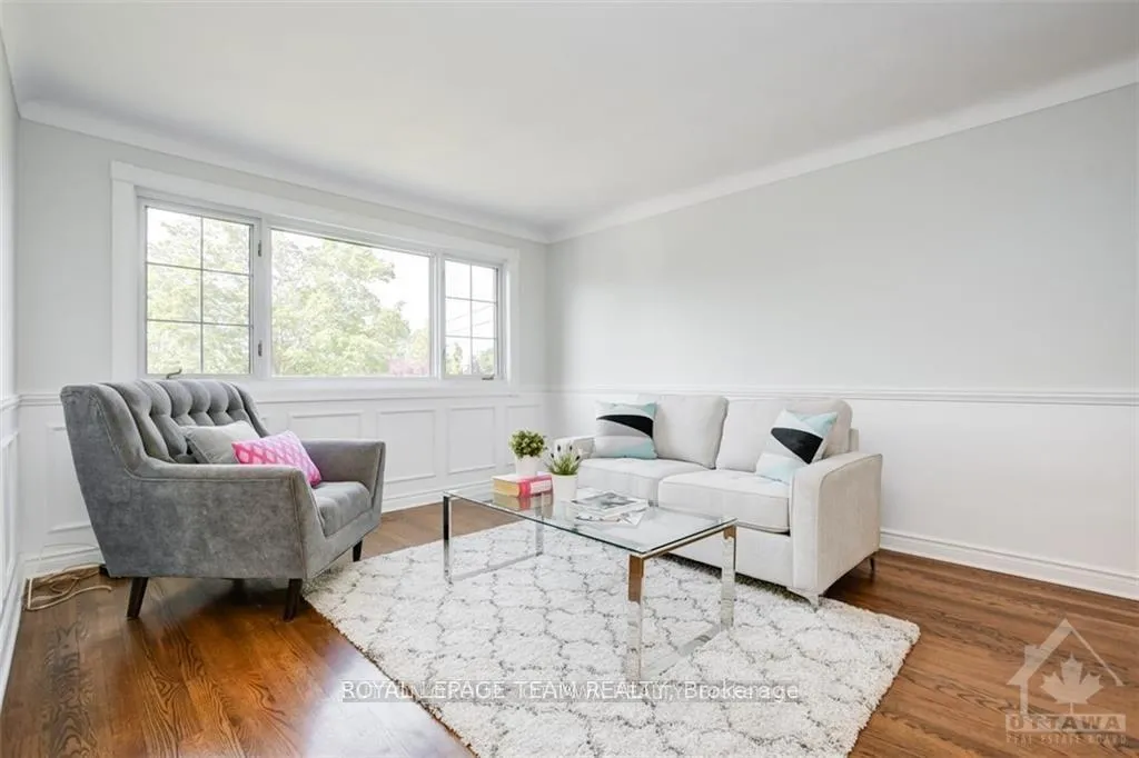 Photo 3 of 676 Hastings Avenue, Ottawa, Elmvale Acres — HOMEH