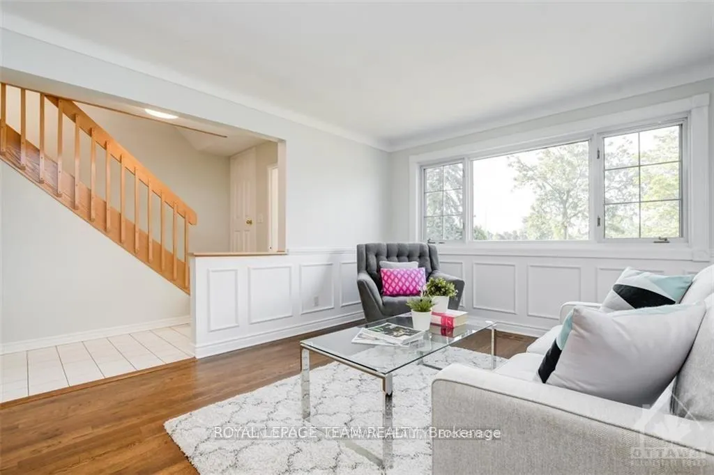 Photo 4 of 676 Hastings Avenue, Ottawa, Elmvale Acres — HOMEH