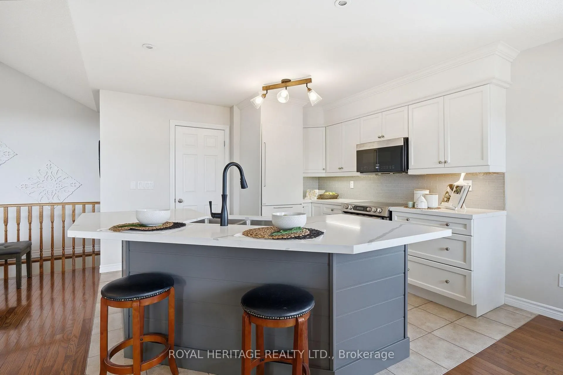 Photo 10 of 371 Parkview Hills Drive, Cobourg — HOMEH