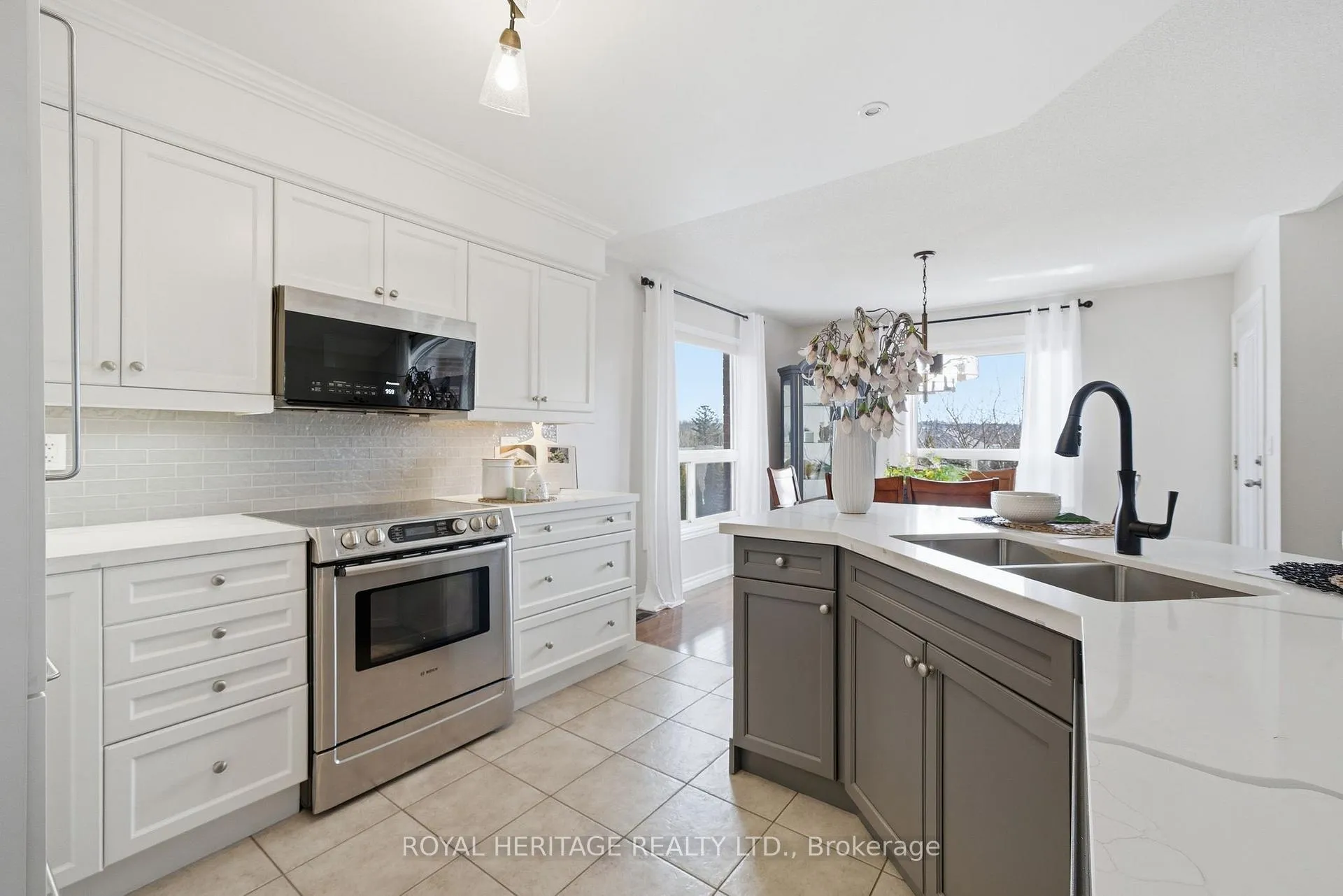 Photo 11 of 371 Parkview Hills Drive, Cobourg — HOMEH