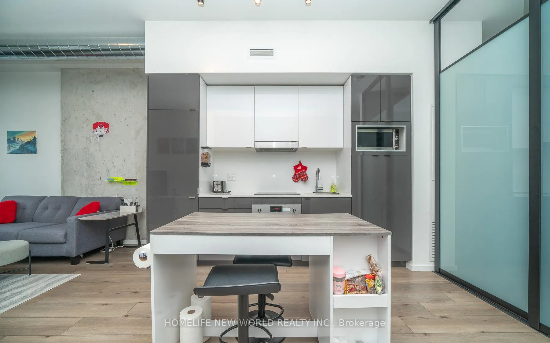 Photo 6 of Unit PH09, 21 Lawren Harris Square, Toronto, Moss Park — HOMEH