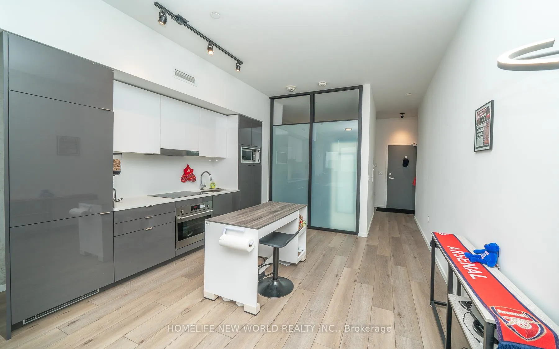 Photo 11 of Unit PH09, 21 Lawren Harris Square, Toronto, Moss Park — HOMEH