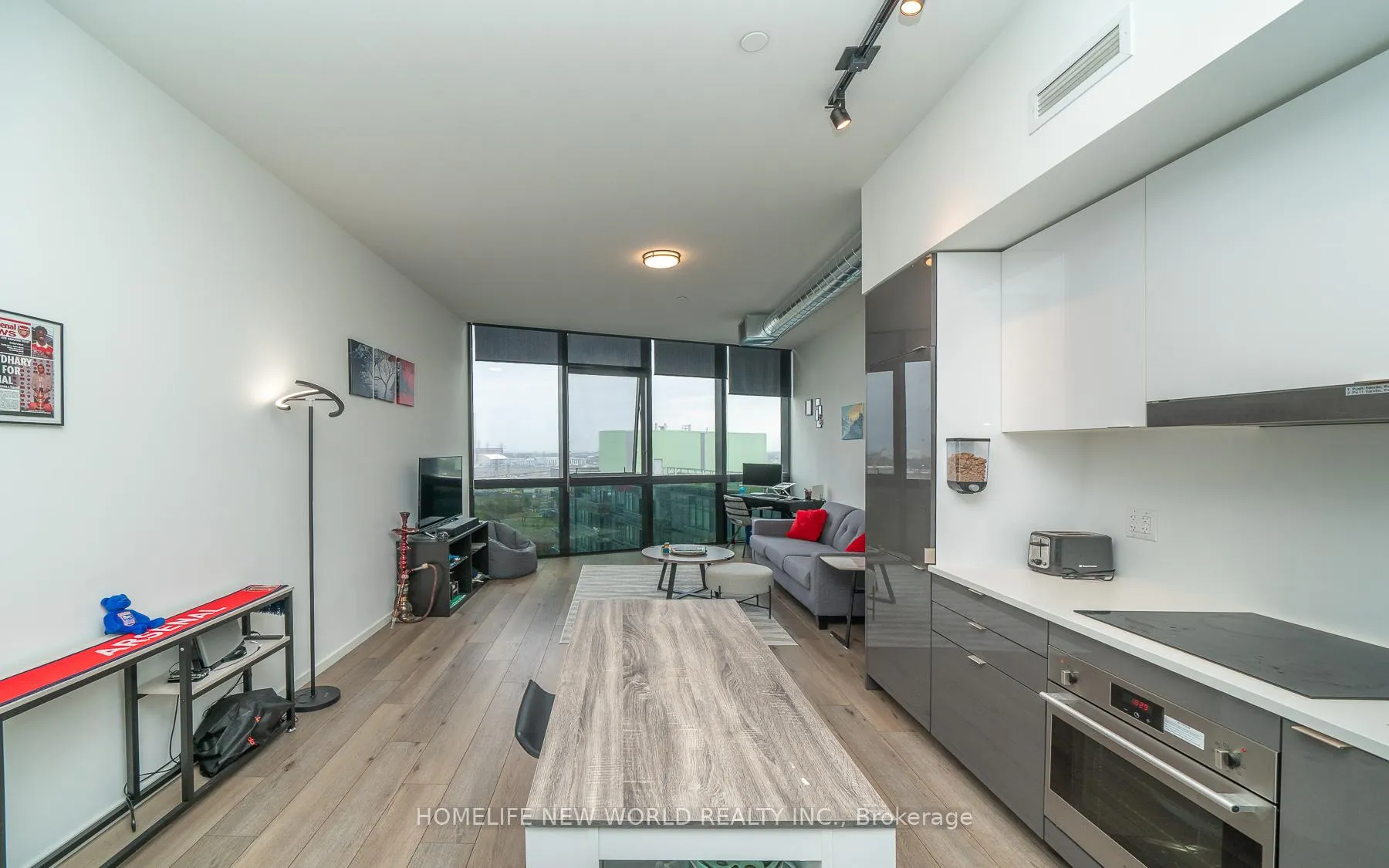 Photo 12 of Unit PH09, 21 Lawren Harris Square, Toronto, Moss Park — HOMEH