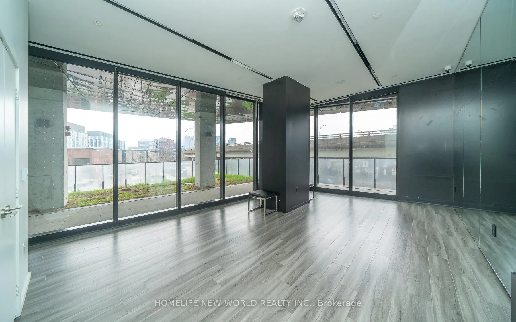 Photo 22 of Unit PH09, 21 Lawren Harris Square, Toronto, Moss Park — HOMEH
