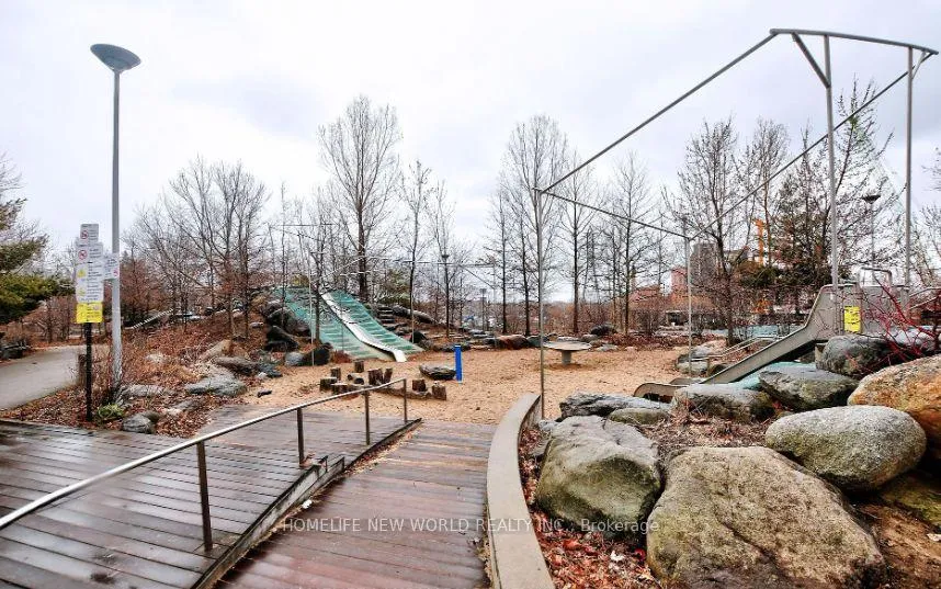 Photo 30 of Unit PH09, 21 Lawren Harris Square, Toronto, Moss Park — HOMEH
