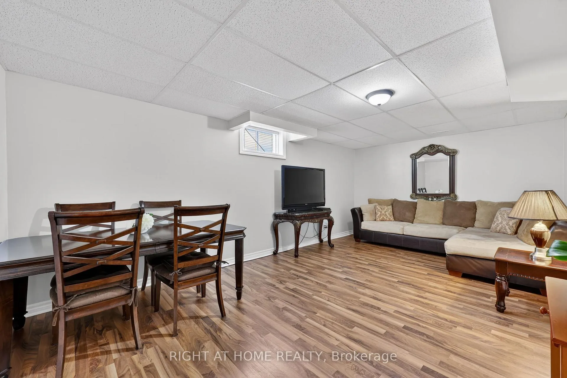 Photo 28 of 102 Monique Crescent, Barrie, East Bayfield — HOMEH