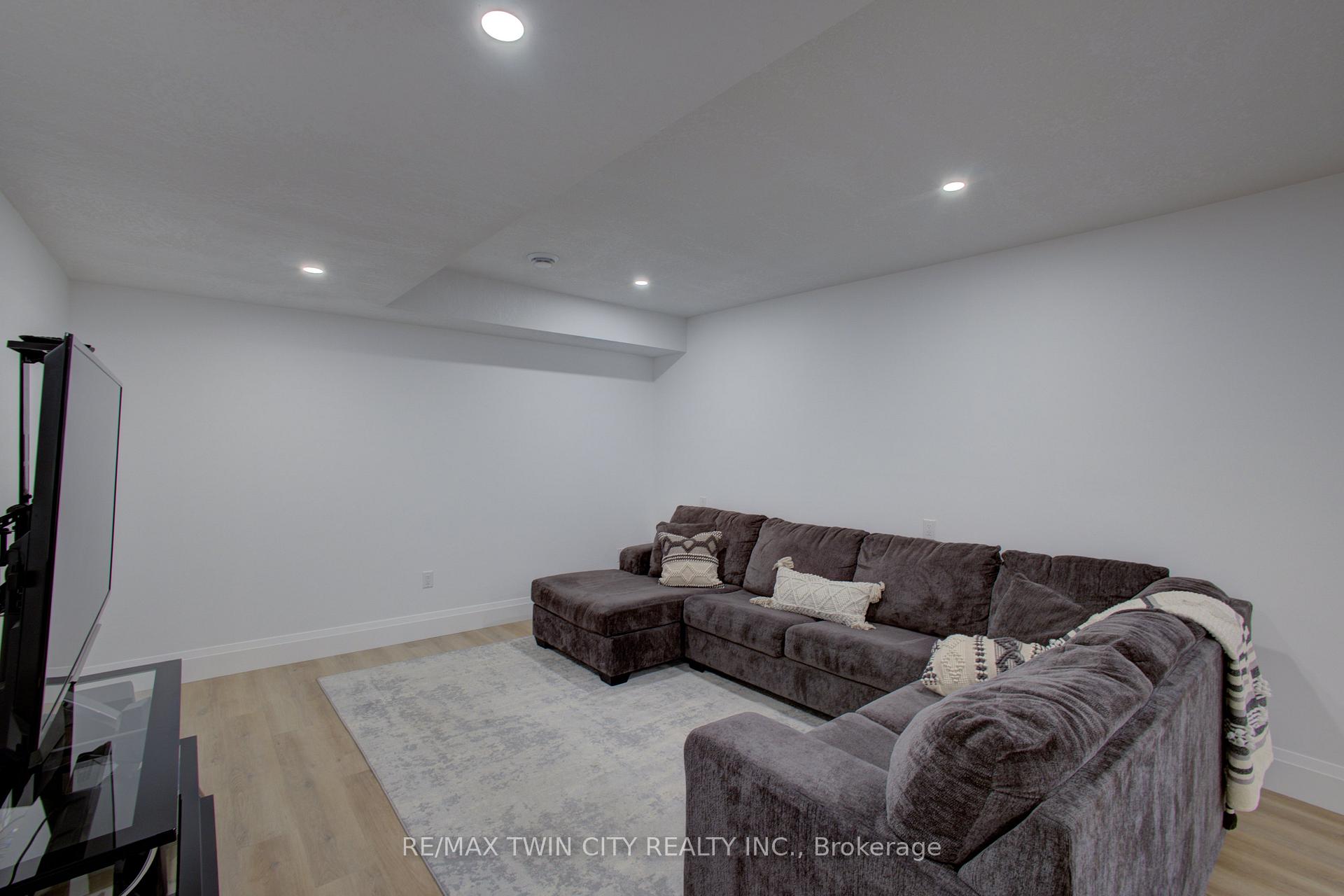 Photo 28 of 84337 Kent Line, Huron East, Grey — HOMEH