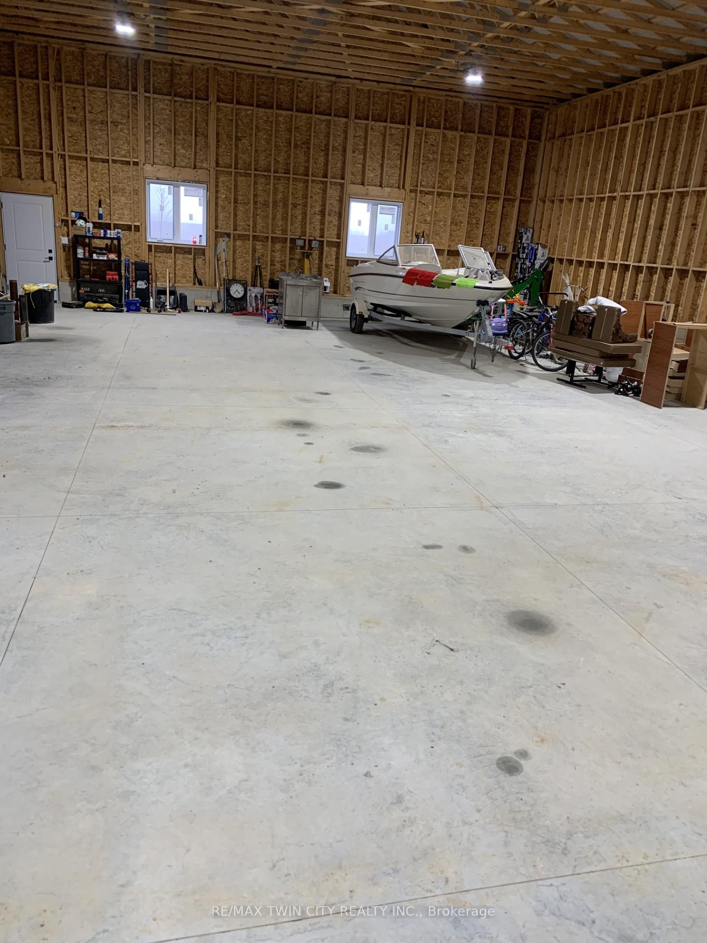 Photo 38 of 84337 Kent Line, Huron East, Grey — HOMEH