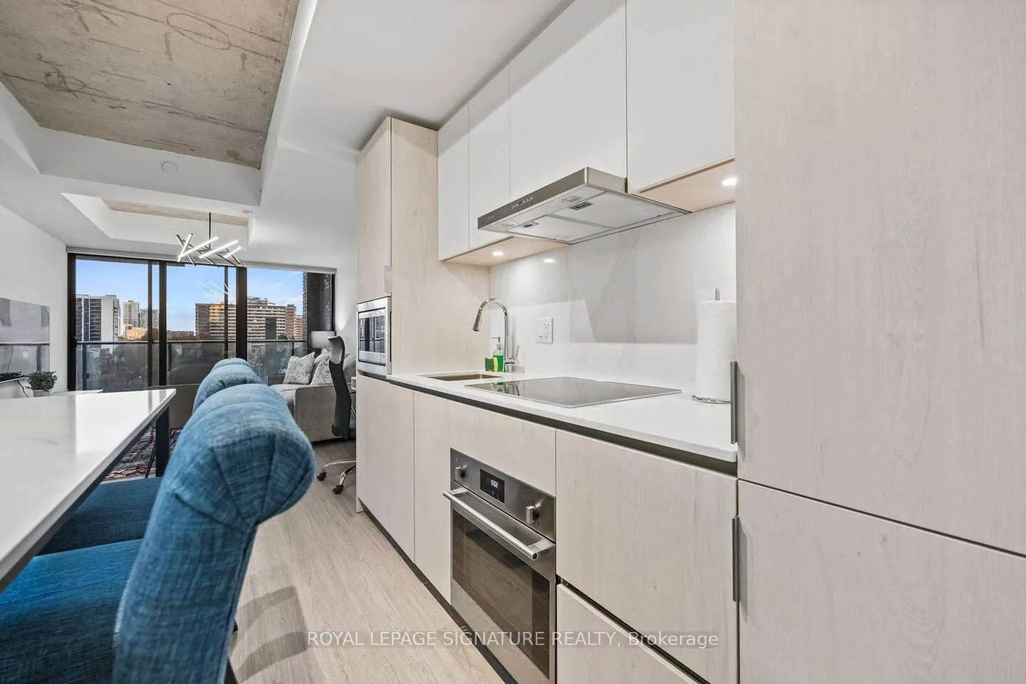 Photo 4 of Unit 606, 47 Mutual Street, Toronto, Church-Yonge Corridor — HOMEH