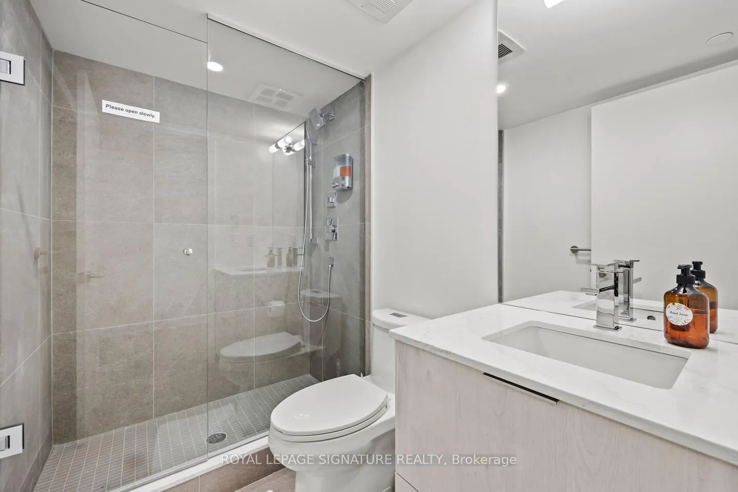 Photo 14 of Unit 606, 47 Mutual Street, Toronto, Church-Yonge Corridor — HOMEH