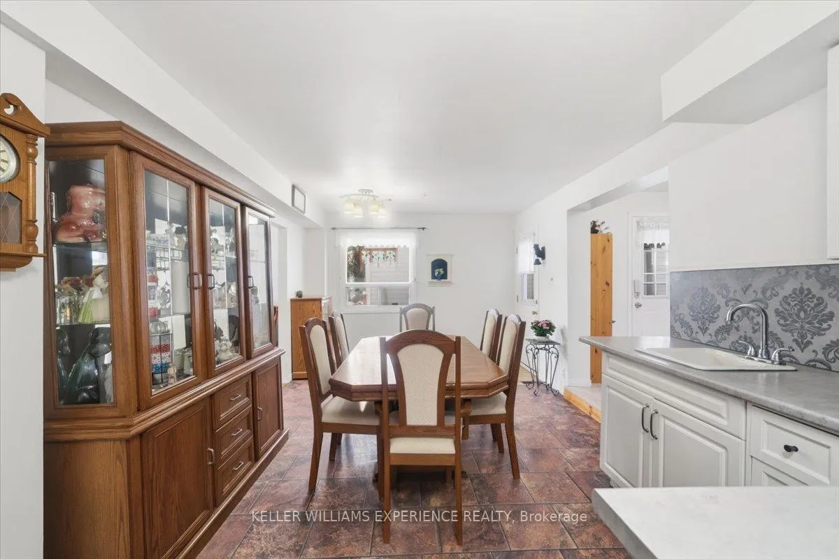 Photo 8 of 755 Happy Vale Drive, Innisfil, Alcona — HOMEH