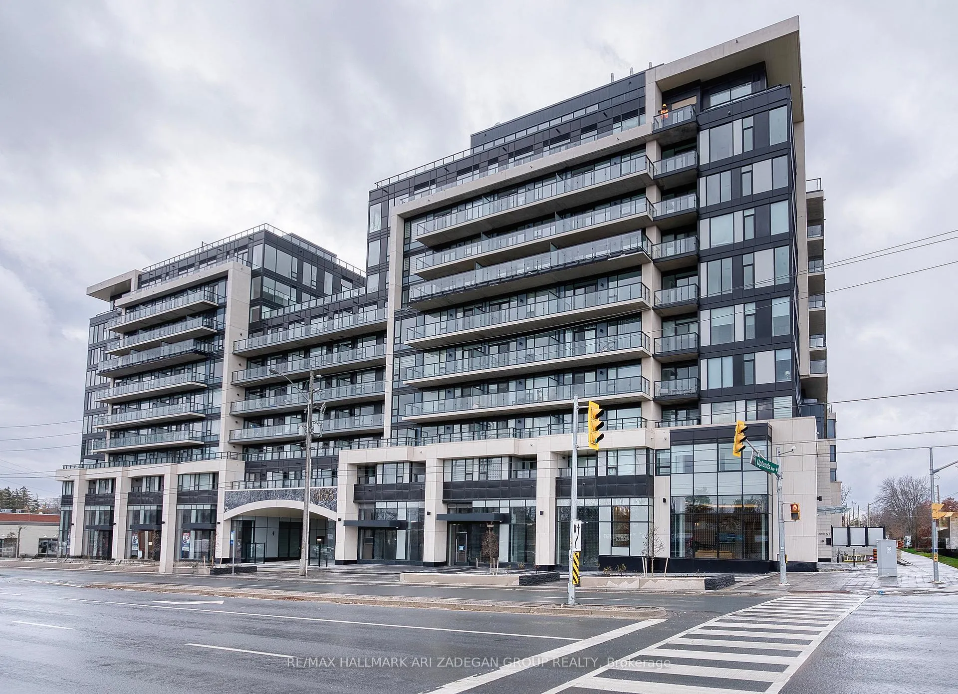 Front of Unit 805, 8188 Yonge Street