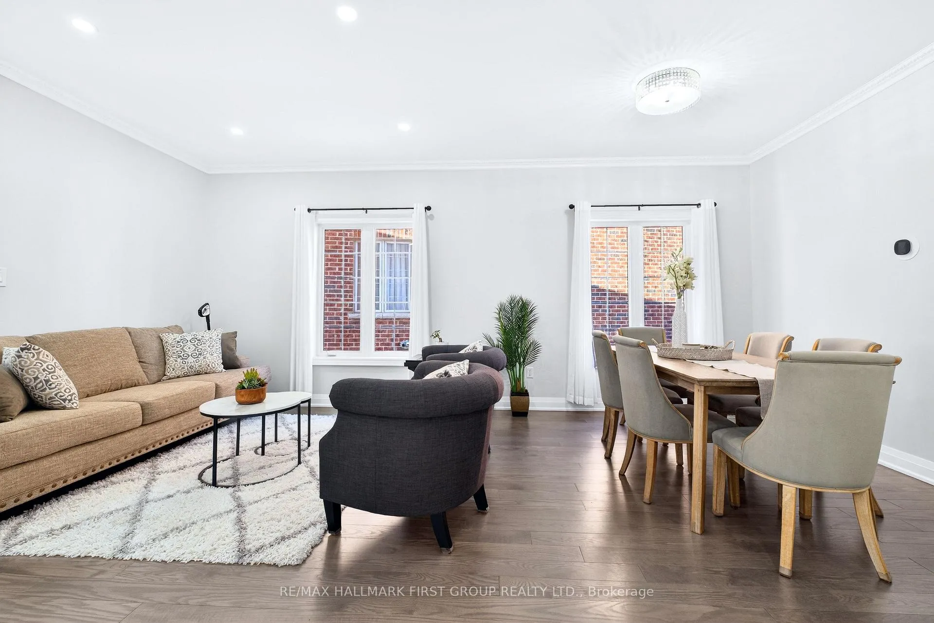 Photo 5 of 18 Buster Drive, Brampton, Bram West — HOMEH