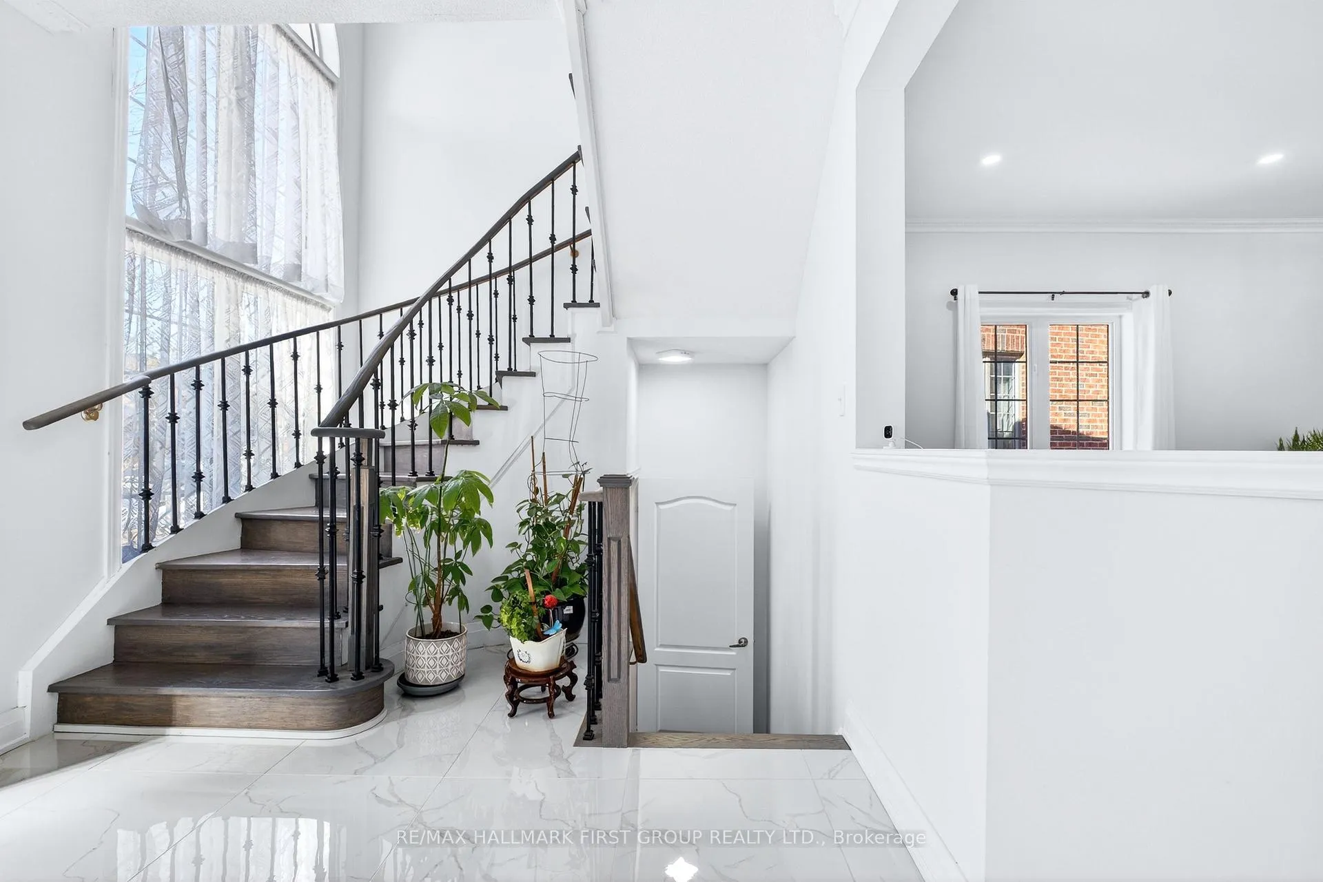 Photo 20 of 18 Buster Drive, Brampton, Bram West — HOMEH